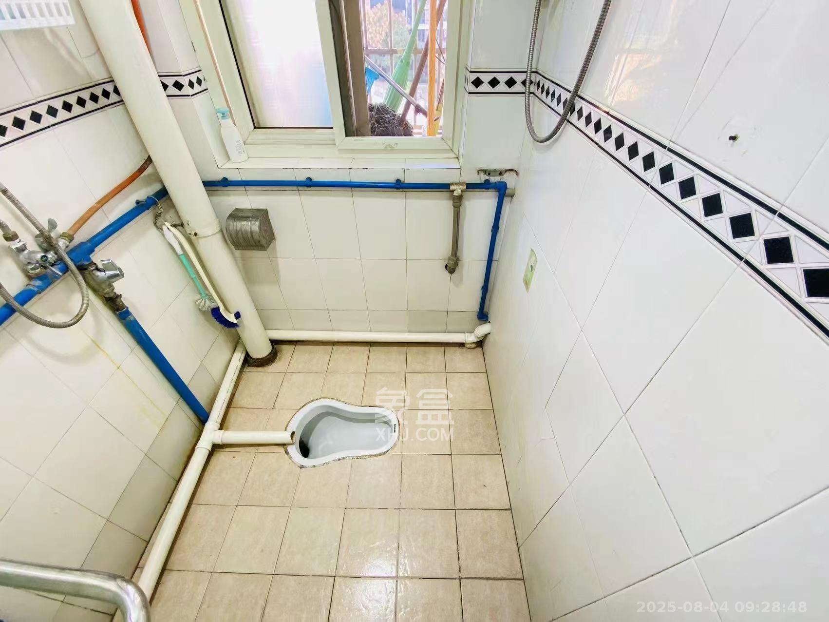 公交金盆小区 1室0厅0卫 1300.0元/月 公交金盆小区 1室0厅0卫 1300.0元/月室内图