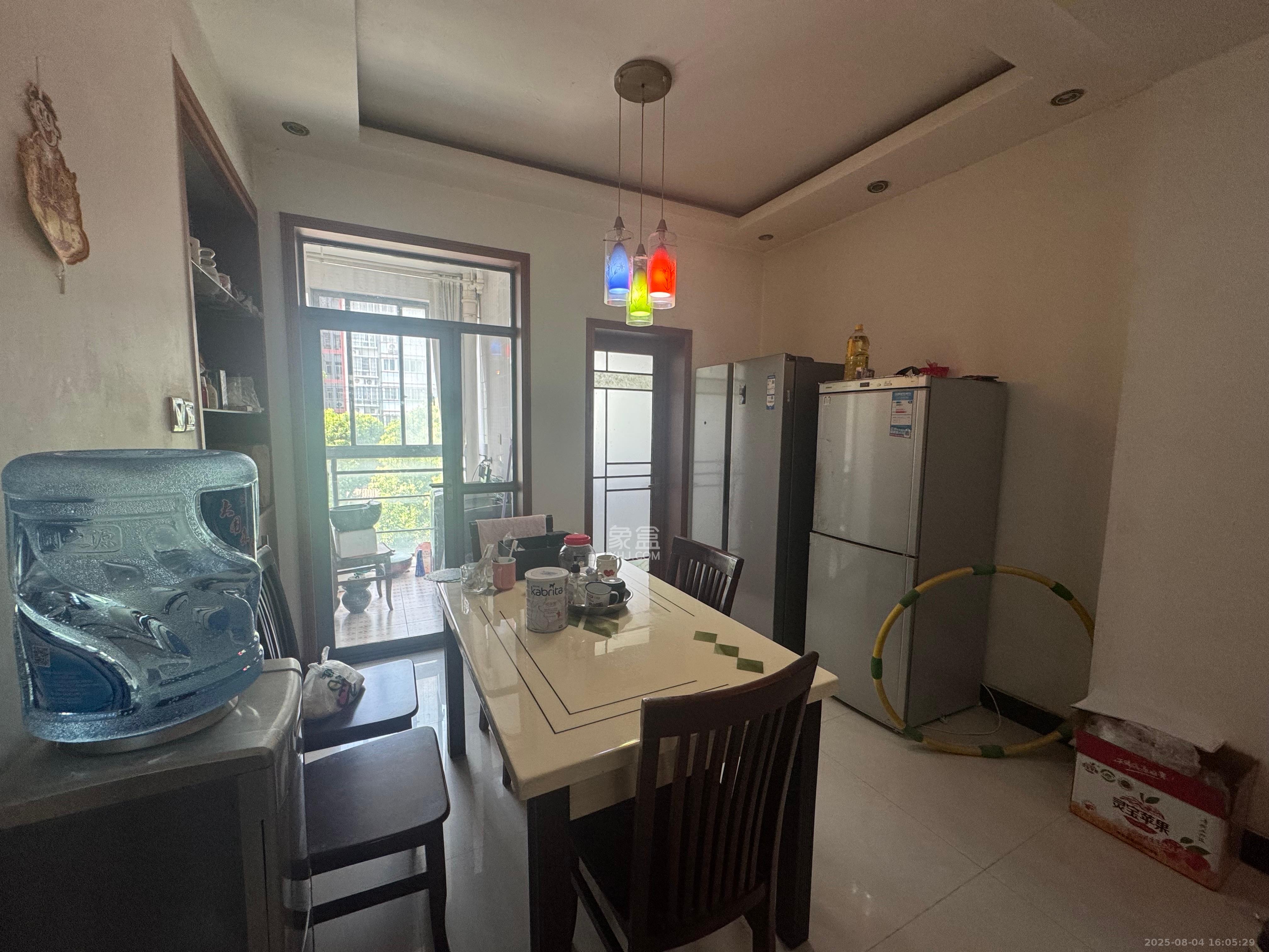 银港水晶城  3室2厅2卫    2800.0元/月室内图