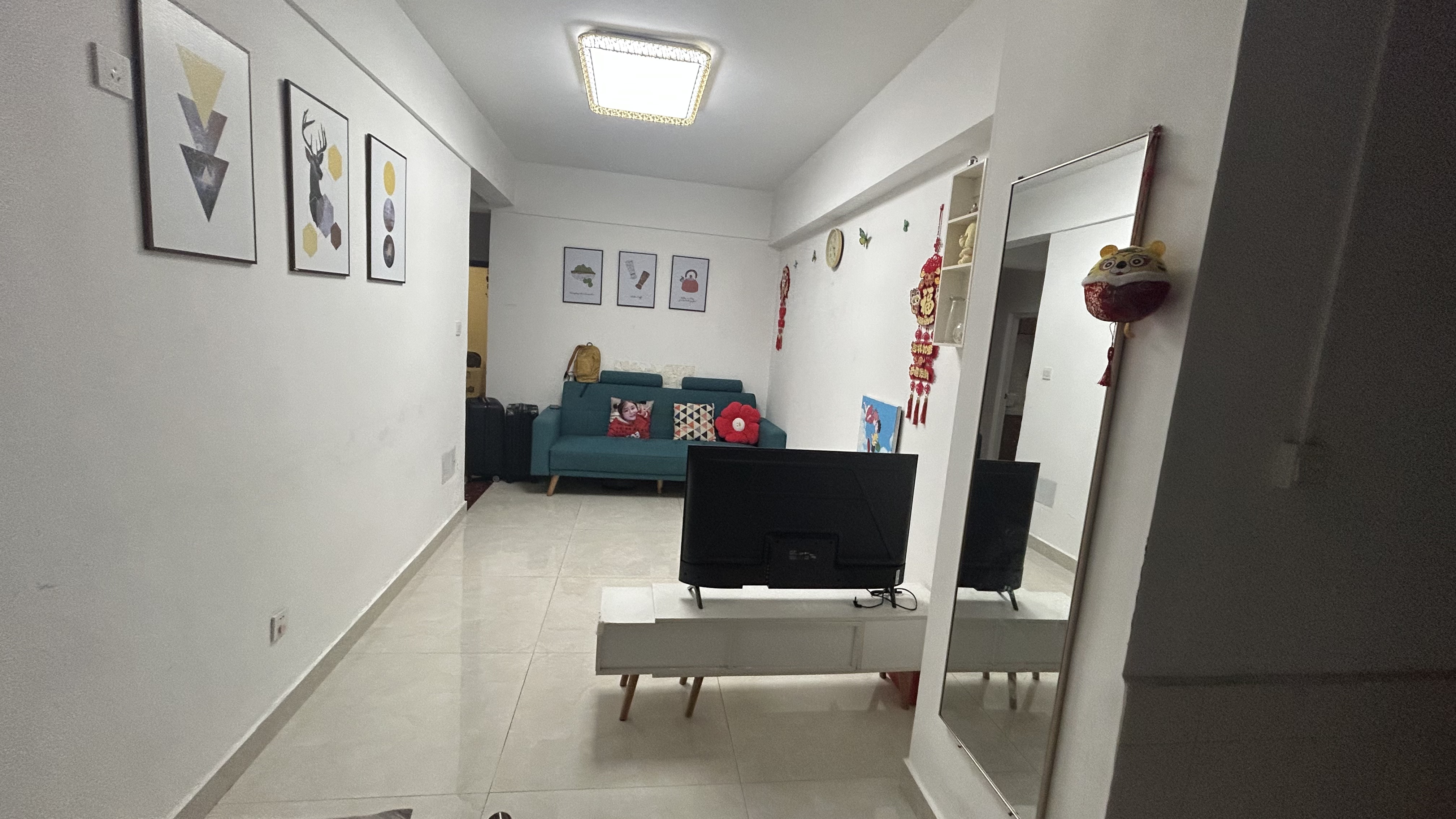 榆海华庭 2室1厅1卫 2500.0元/月 榆海华庭 2室1厅1卫 2500.0元/月室内图