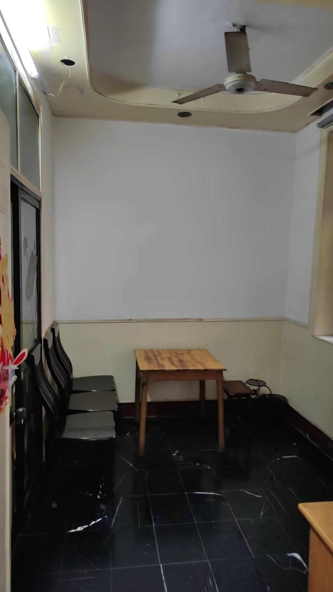 娄底市教育局家属楼 3室1厅1卫 37.8万 娄底市教育局家属楼 3室1厅1卫 37.8万客厅