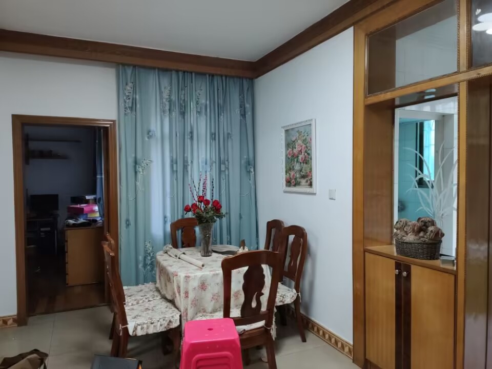 煤气公司家属楼 3室2厅1卫 1150.0元/月 煤气公司家属楼 3室2厅1卫 1150.0元/月户型图