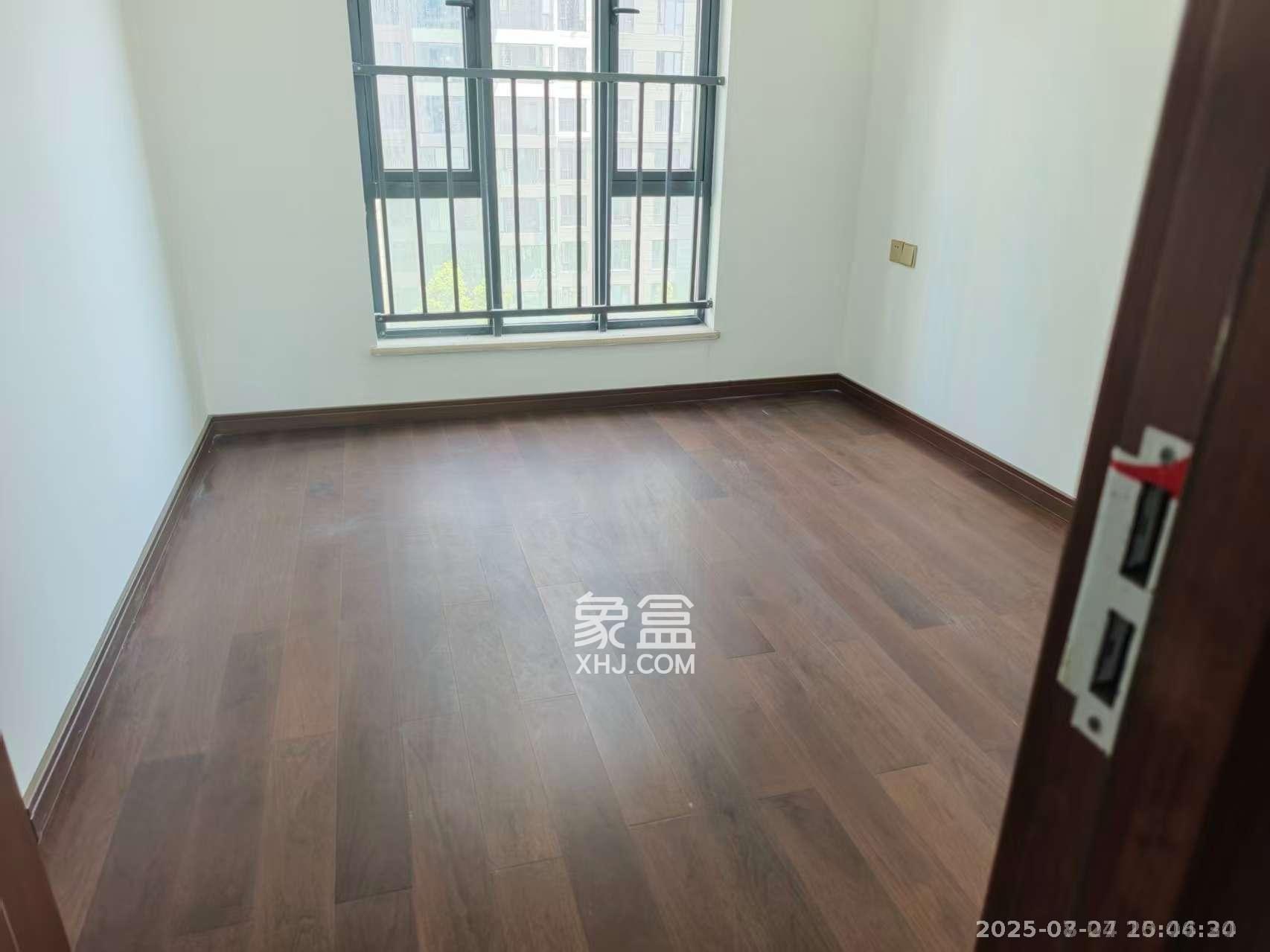 绿地长沙城际空间站(柏仕佳苑) 3室2厅2卫 3700.0元/月 绿地长沙城际空间站(柏仕佳苑) 3室2厅2卫 3700.0元/月室内图