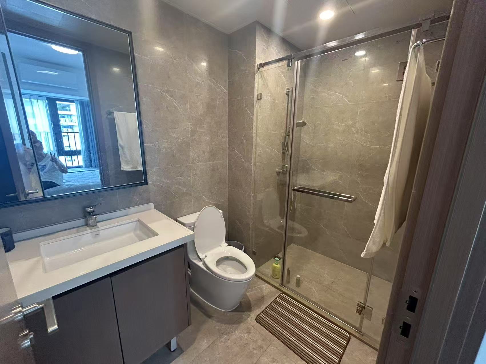 华润中心三期 4室2厅3卫 11000.0元/月 华润中心三期 4室2厅3卫 11000.0元/月室内图