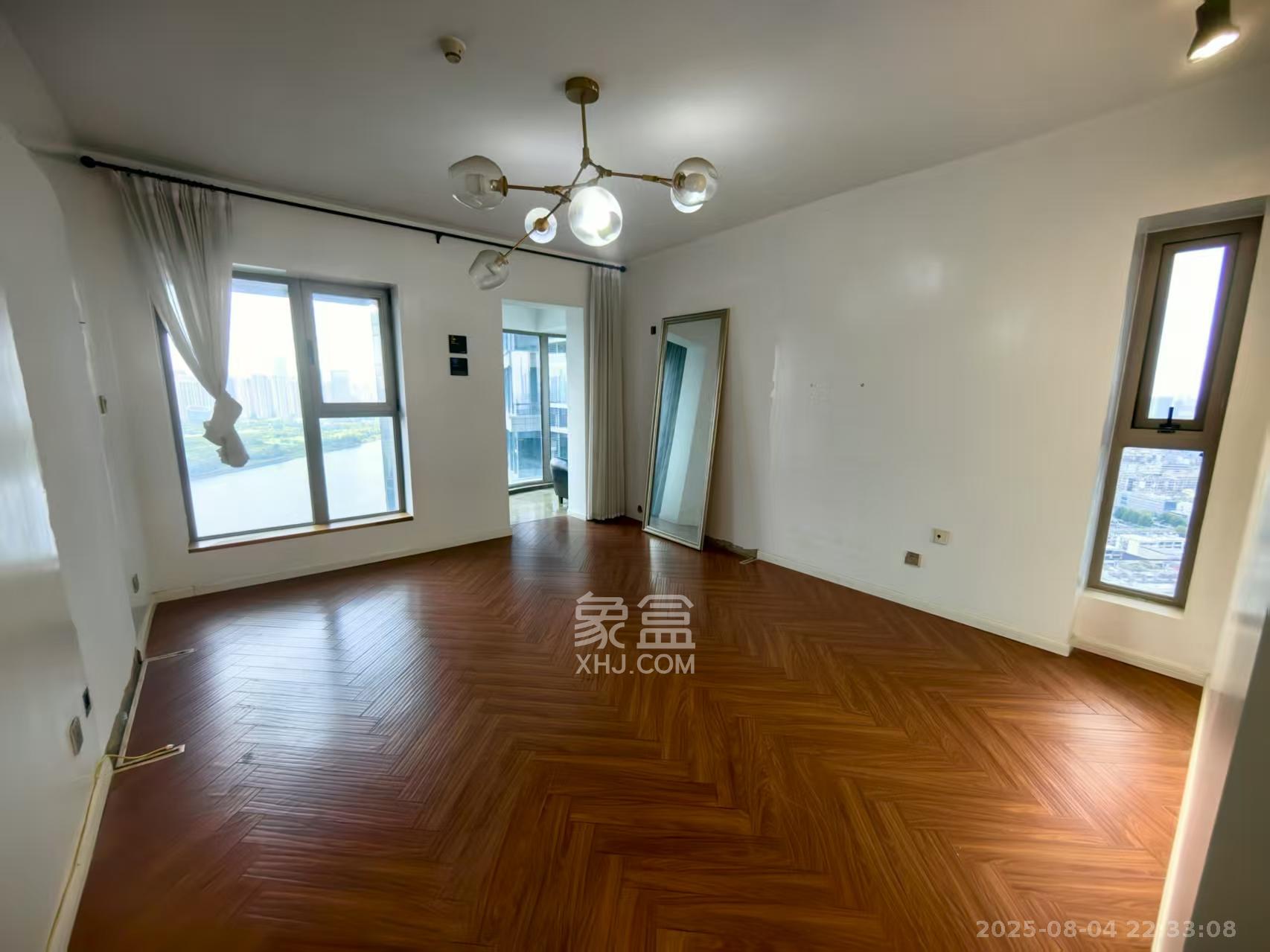 潮宗御苑  4室2厅2卫    7000.0元/月室内图