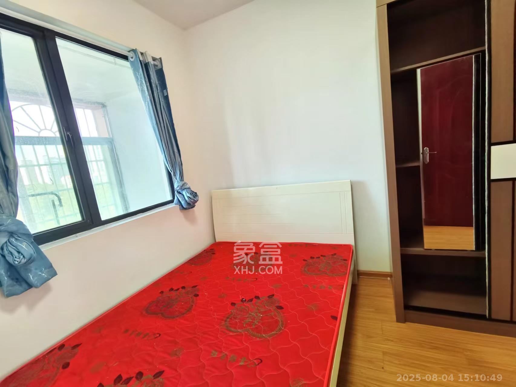 塞纳公馆  4室2厅2卫    2200.0元/月 塞纳公馆  4室2厅2卫    2200.0元/月室内图