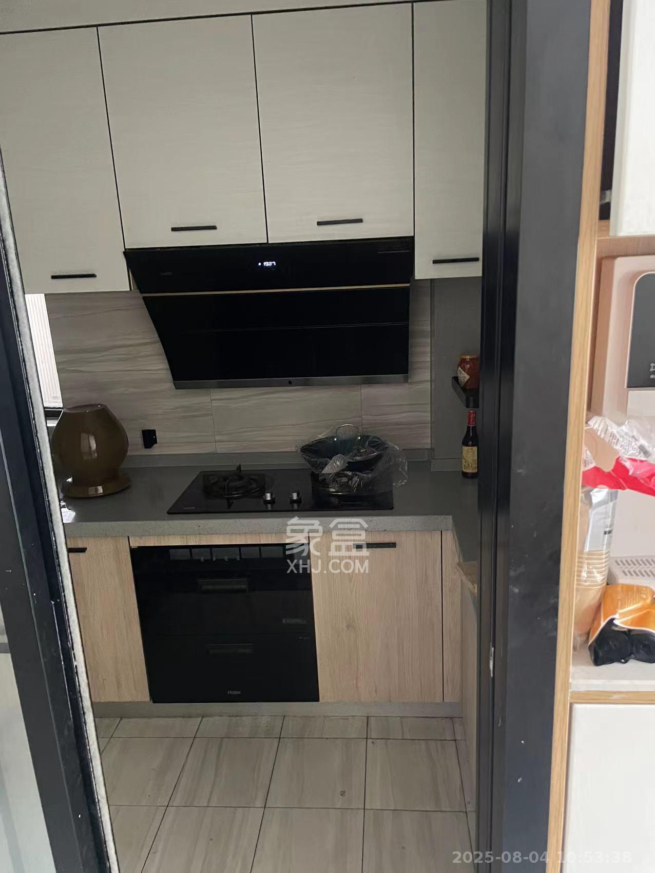 家和院  4室1厅2卫    2600.0元/月 家和院  4室1厅2卫    2600.0元/月室内图