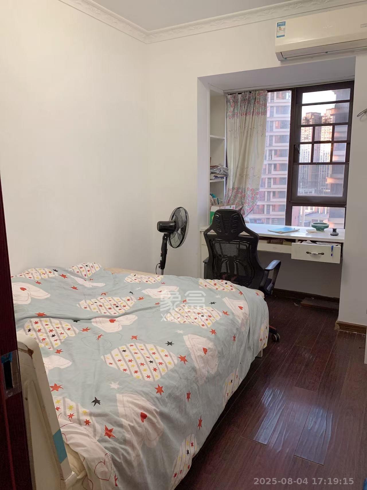 保利麓谷林语D区  3室2厅1卫   2800.00元/月室内图