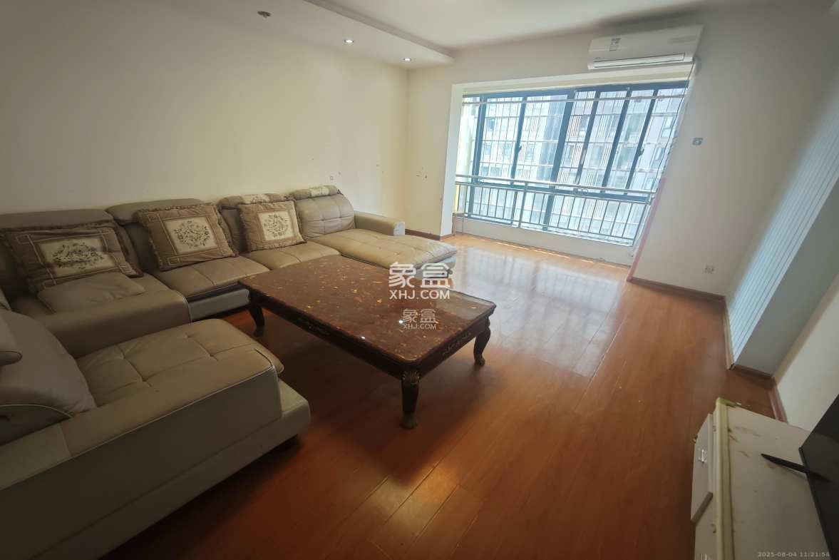 长大彩虹都 4室2厅2卫 2600.0元/月 长大彩虹都 4室2厅2卫 2600.0元/月室内图