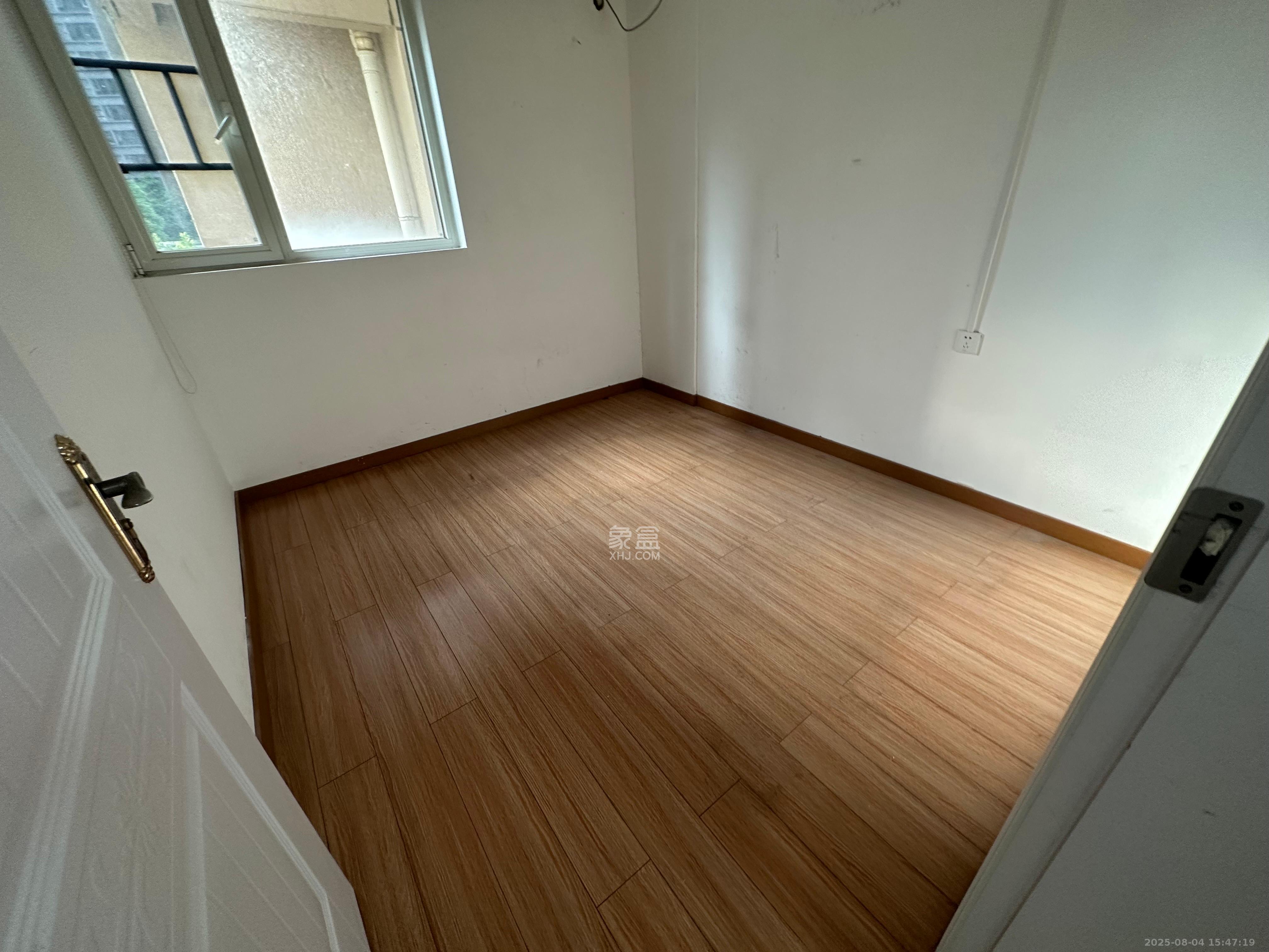 北辰三角洲E4区  3室1厅1卫    3000.0元/月 北辰三角洲E4区  3室1厅1卫    3000.0元/月室内图