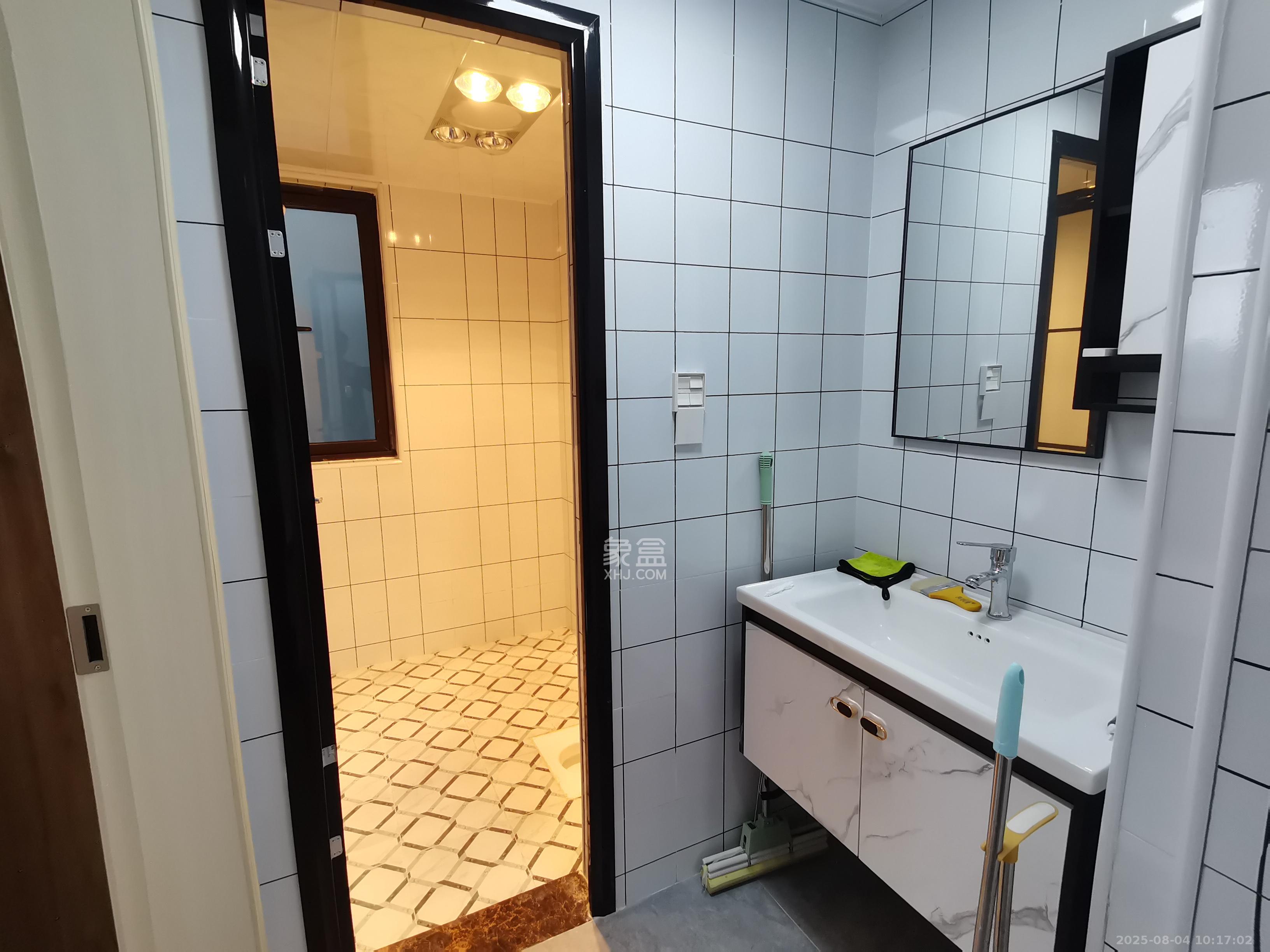 融创融公馆(融创臻苑) 3室2厅2卫 3200.0元/月 融创融公馆(融创臻苑) 3室2厅2卫 3200.0元/月室内图