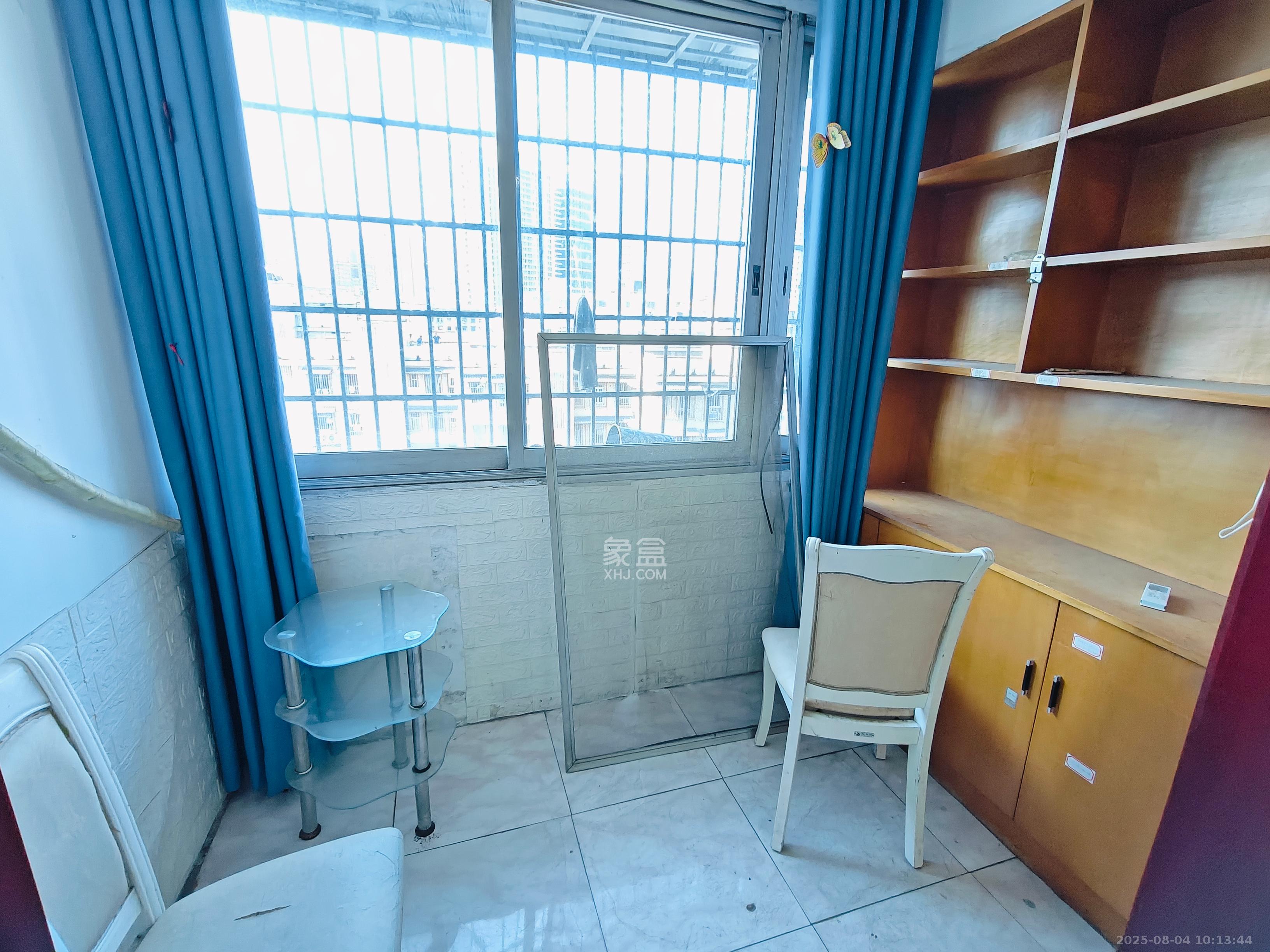 金球公寓 3室1厅1卫 1300.0元/月 金球公寓 3室1厅1卫 1300.0元/月室内图