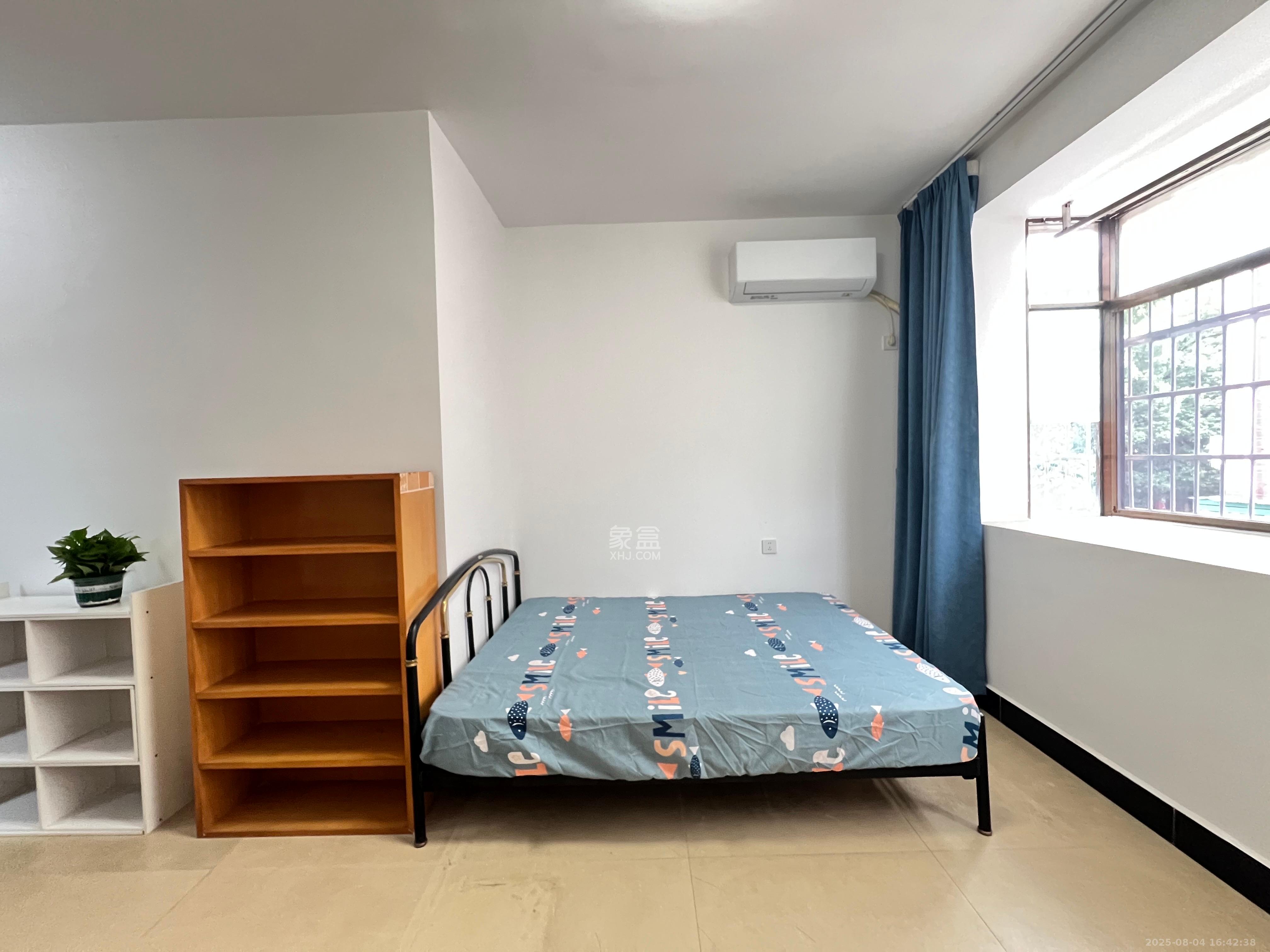 岳北社区  1室0厅0卫    1350.0元/月 岳北社区  1室0厅0卫    1350.0元/月室内图