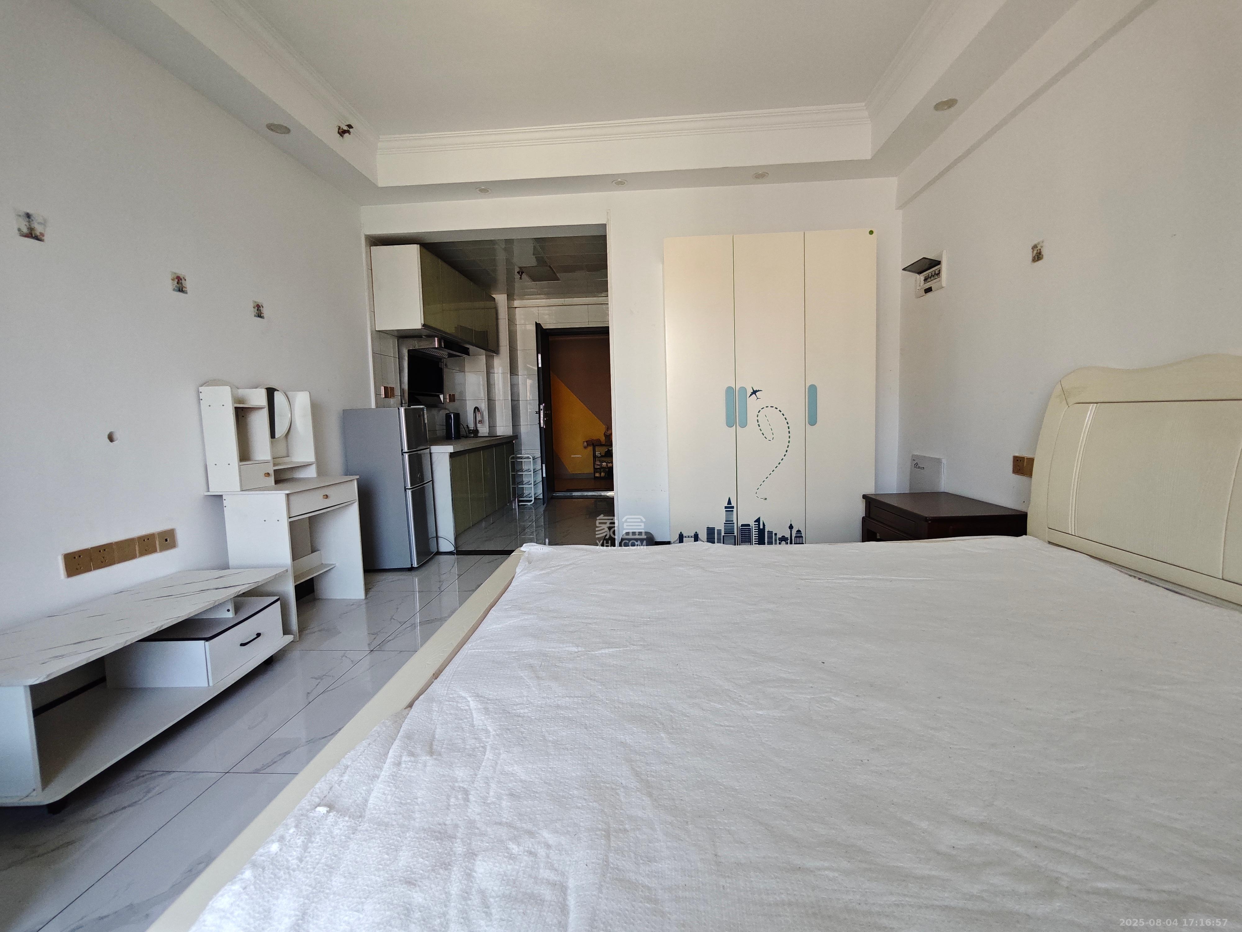 芙蓉万国城MOMA(卓越汇富苑) 1室0厅1卫 1400.0元/月 芙蓉万国城MOMA(卓越汇富苑) 1室0厅1卫 1400.0元/月室内图