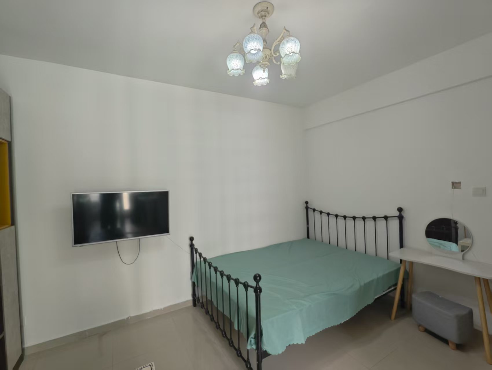 蔚兰天成 1室1厅1卫 1300.0元/月 蔚兰天成 1室1厅1卫 1300.0元/月室内图