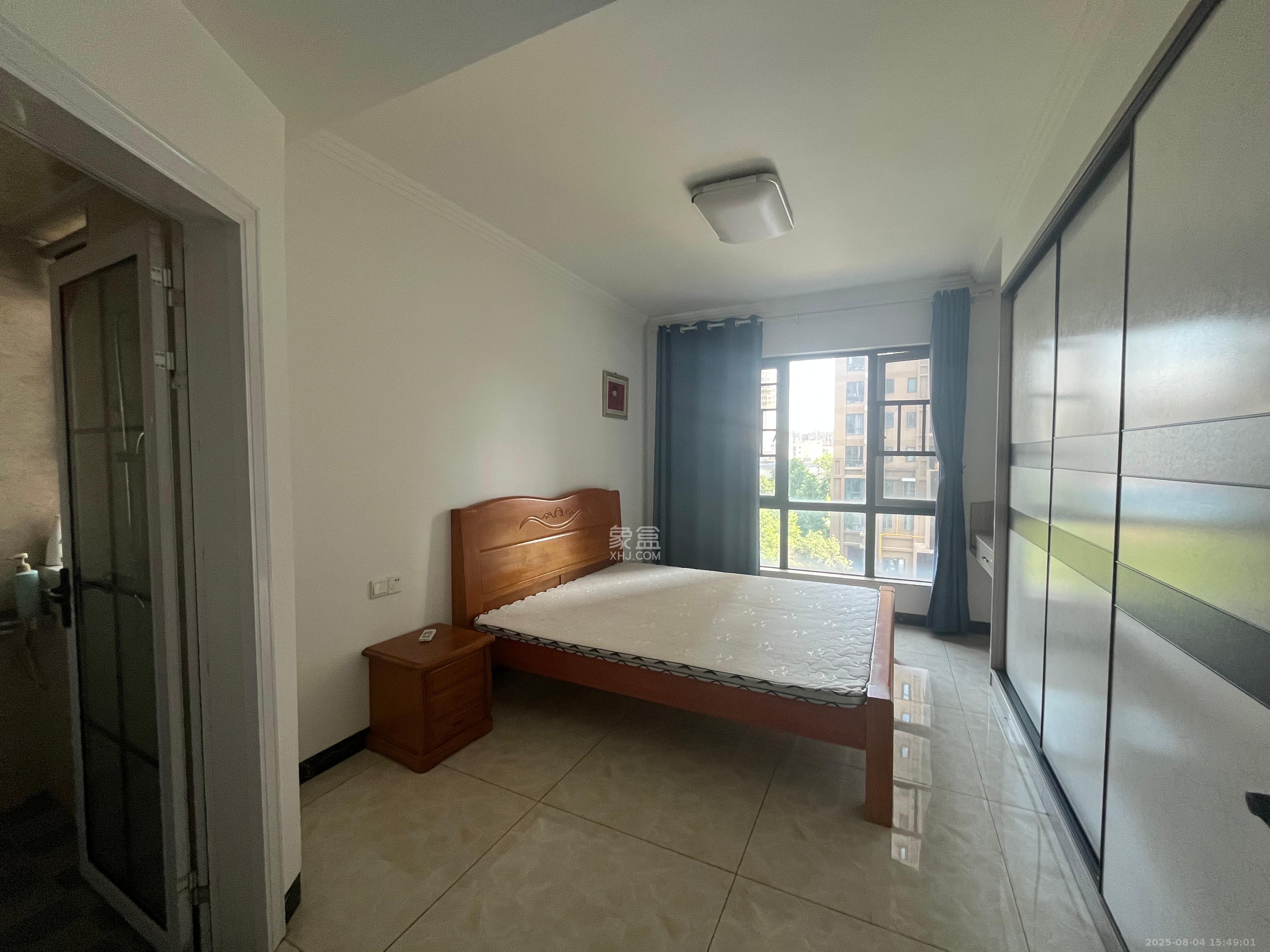 东宜兰园  3室2厅2卫    2500.0元/月室内图