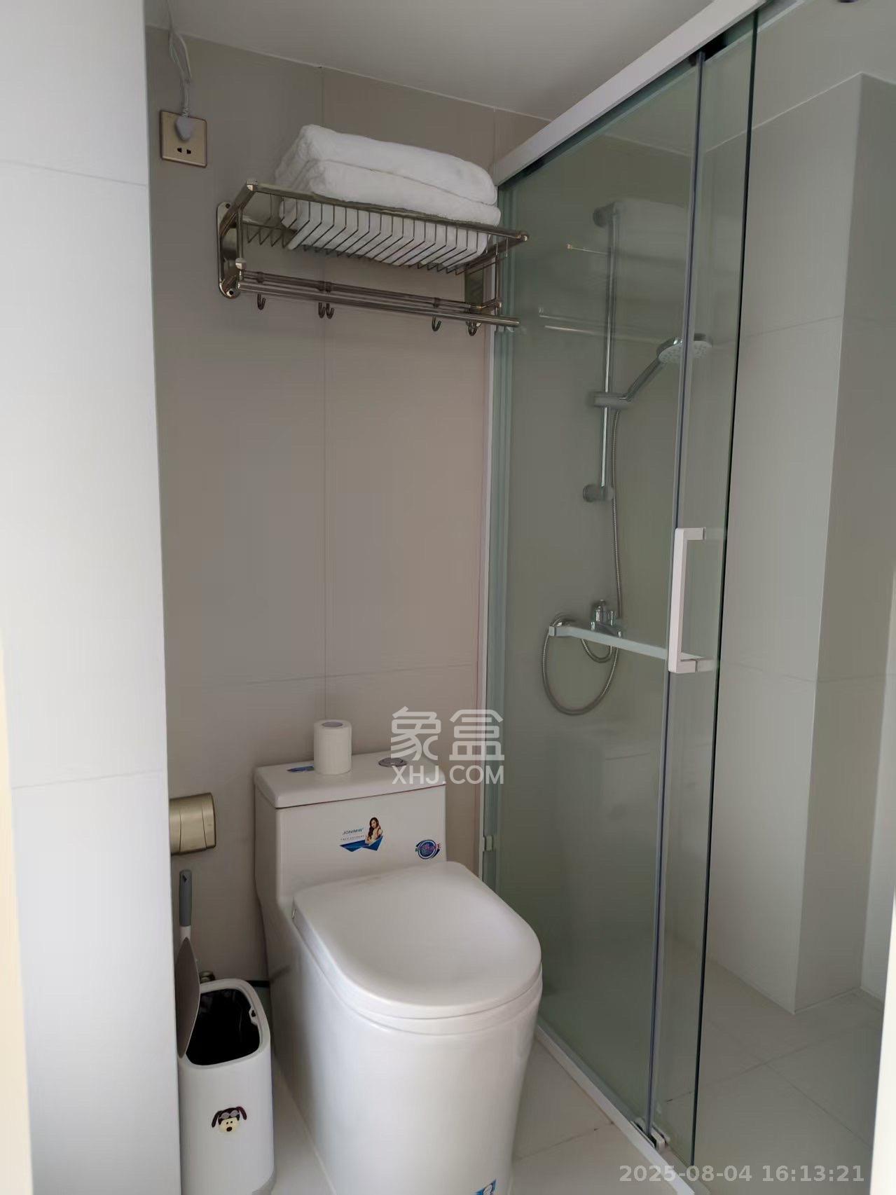 九玺铭城(九玺华府) 1室1厅1卫 2600.0元/月 九玺铭城(九玺华府) 1室1厅1卫 2600.0元/月室内图