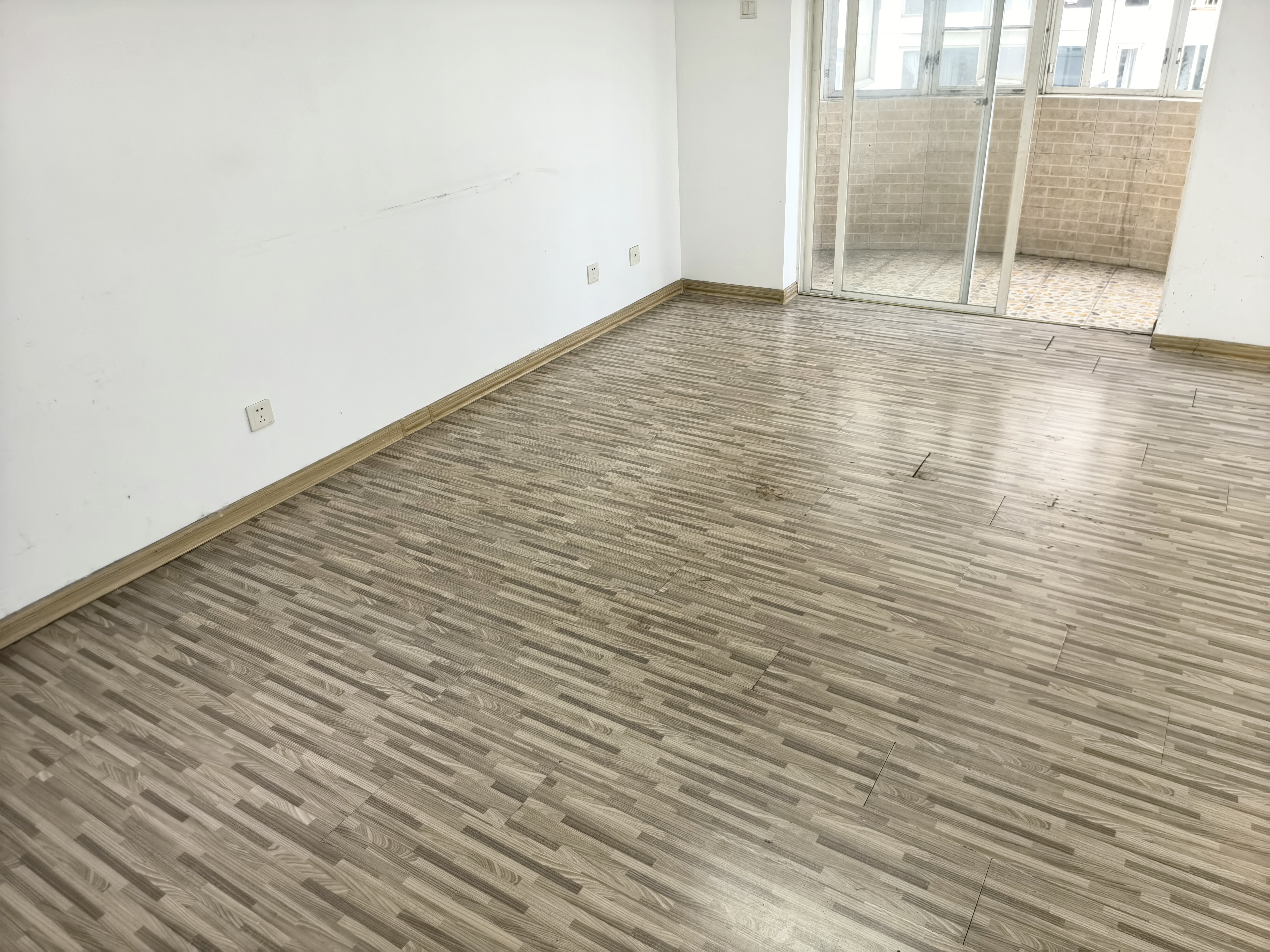 中盐大厦 3室2厅2卫 3200.0元/月 中盐大厦 3室2厅2卫 3200.0元/月户型图