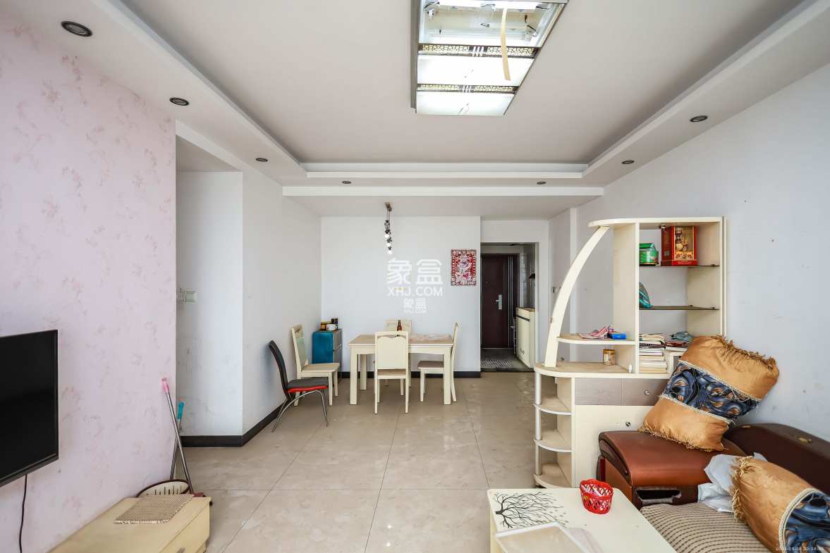 莱茵城 3室2厅1卫 1800.0元/月 莱茵城 3室2厅1卫 1800.0元/月室内图