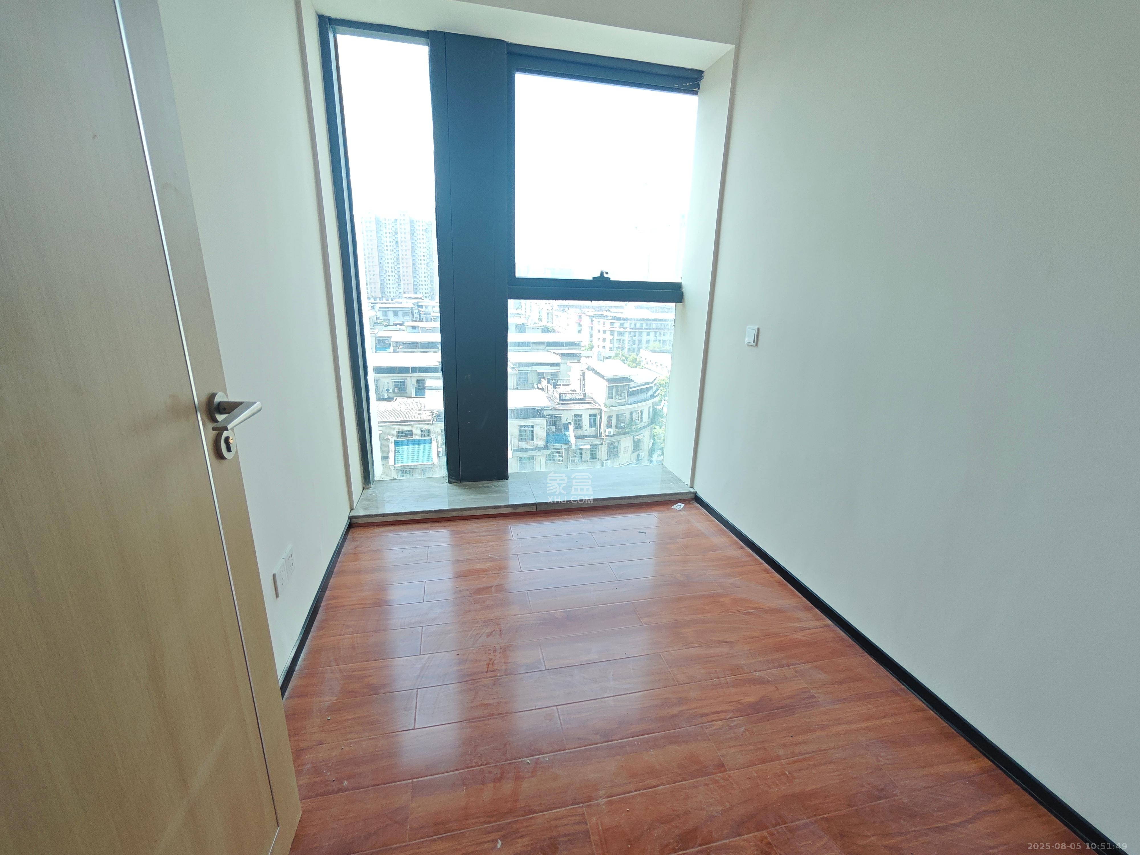 恒大珺悦府 3室2厅1卫 2950.0元/月 恒大珺悦府 3室2厅1卫 2950.0元/月室内图