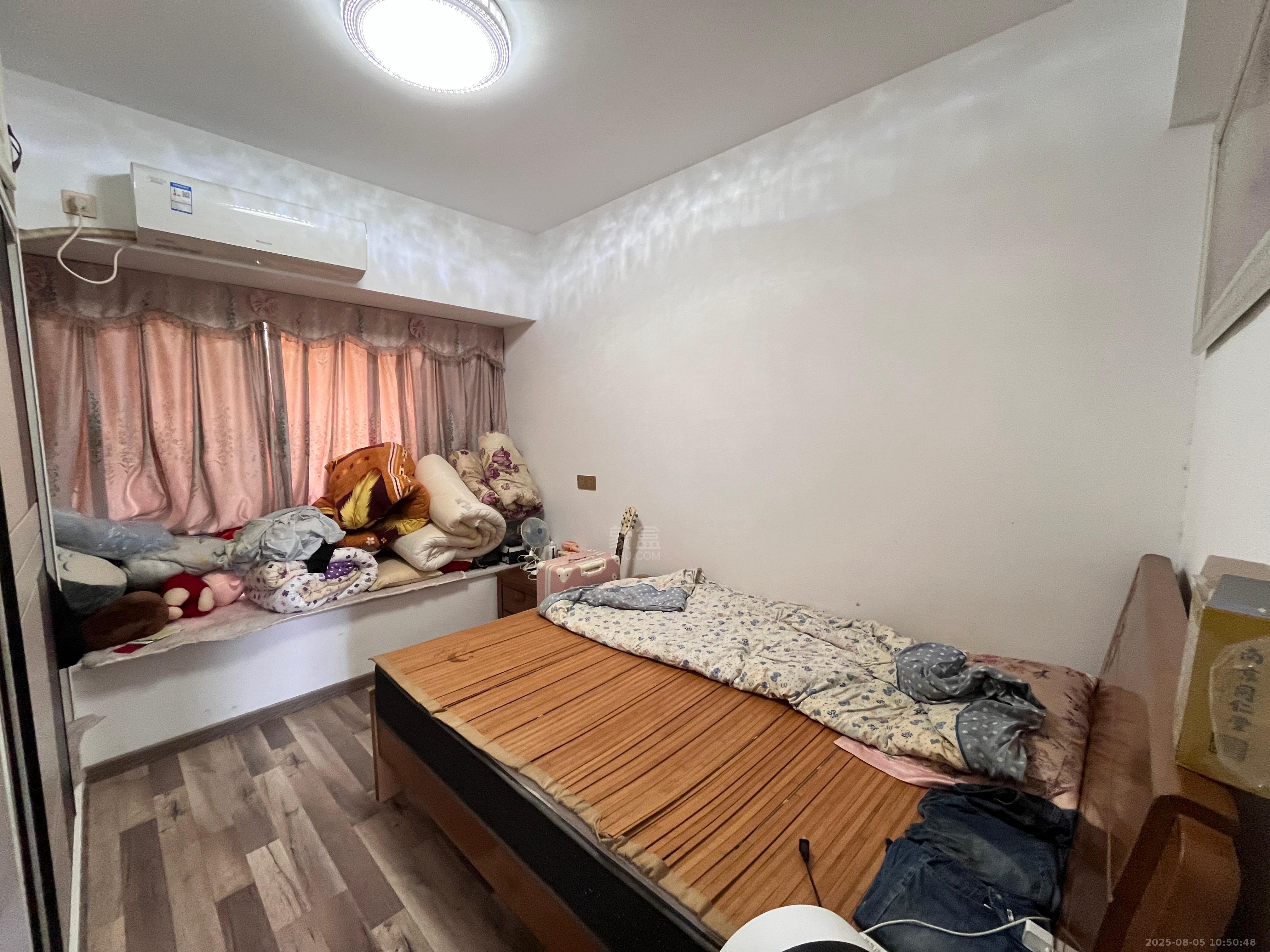 提香蓝岸  3室2厅2卫    2100.0元/月室内图