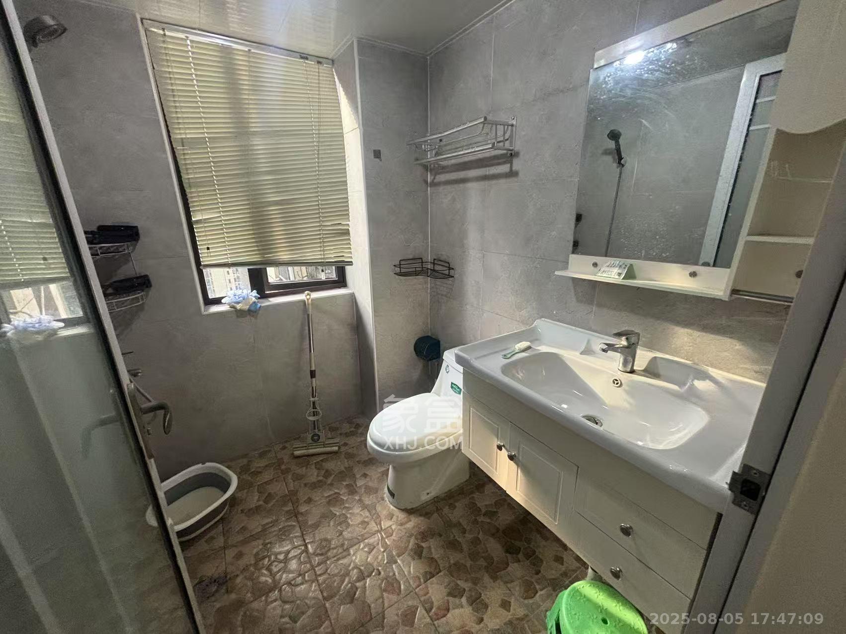 中国铁建梅溪青秀二期  3室2厅2卫    2500.0元/月室内图