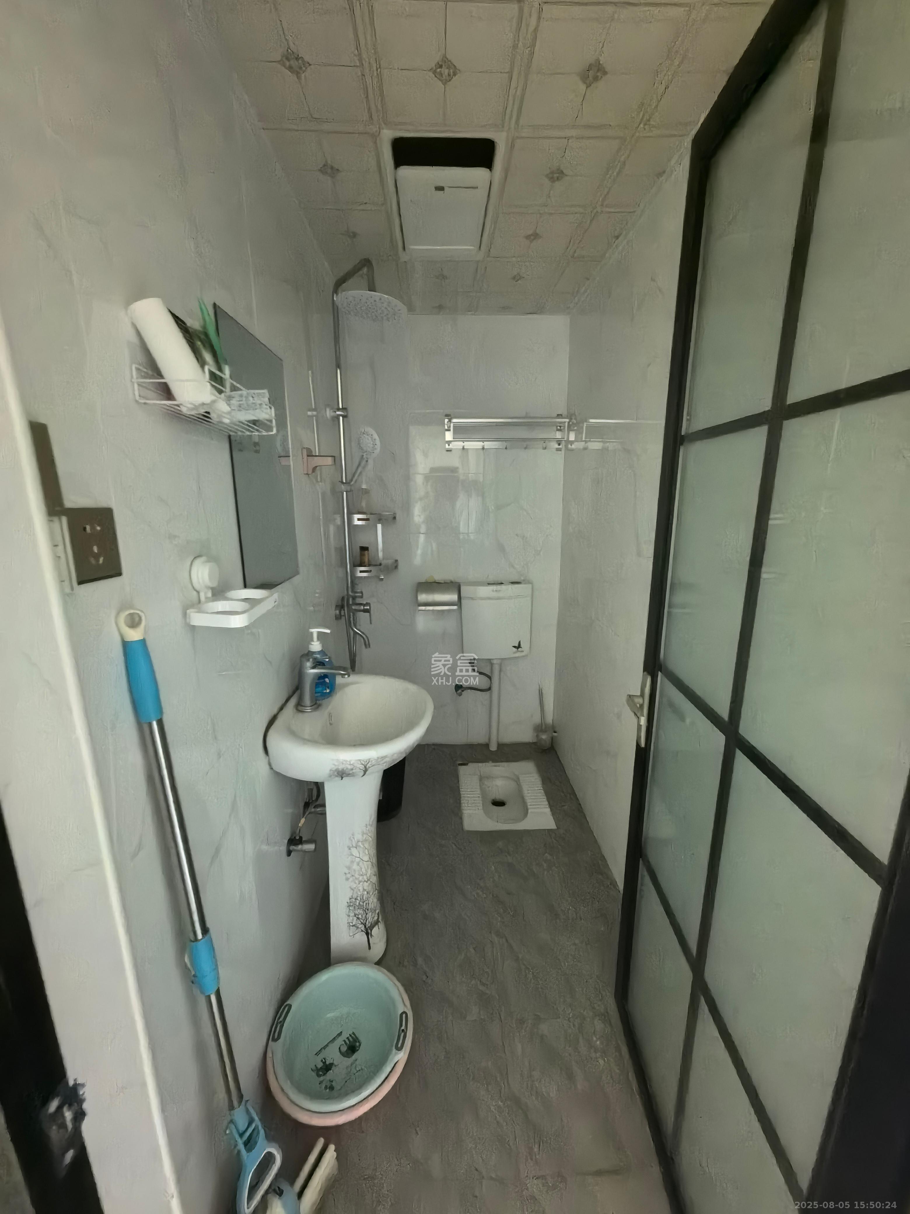 鄱阳佳郡 2室1厅1卫 1800.0元/月 鄱阳佳郡 2室1厅1卫 1800.0元/月户型图