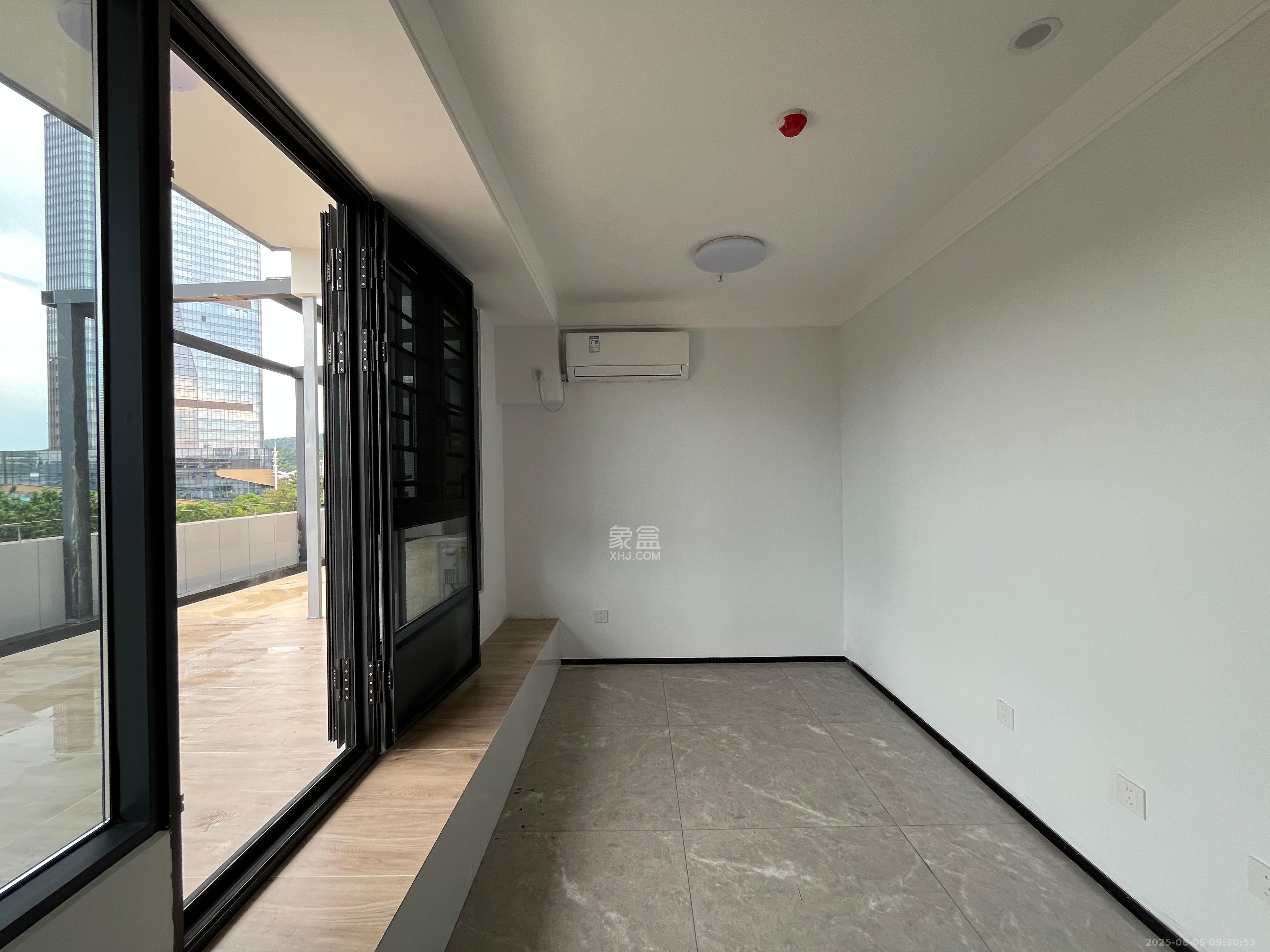 旭辉都会山  1室1厅1卫    2200.0元/月 旭辉都会山  1室1厅1卫    2200.0元/月室内图