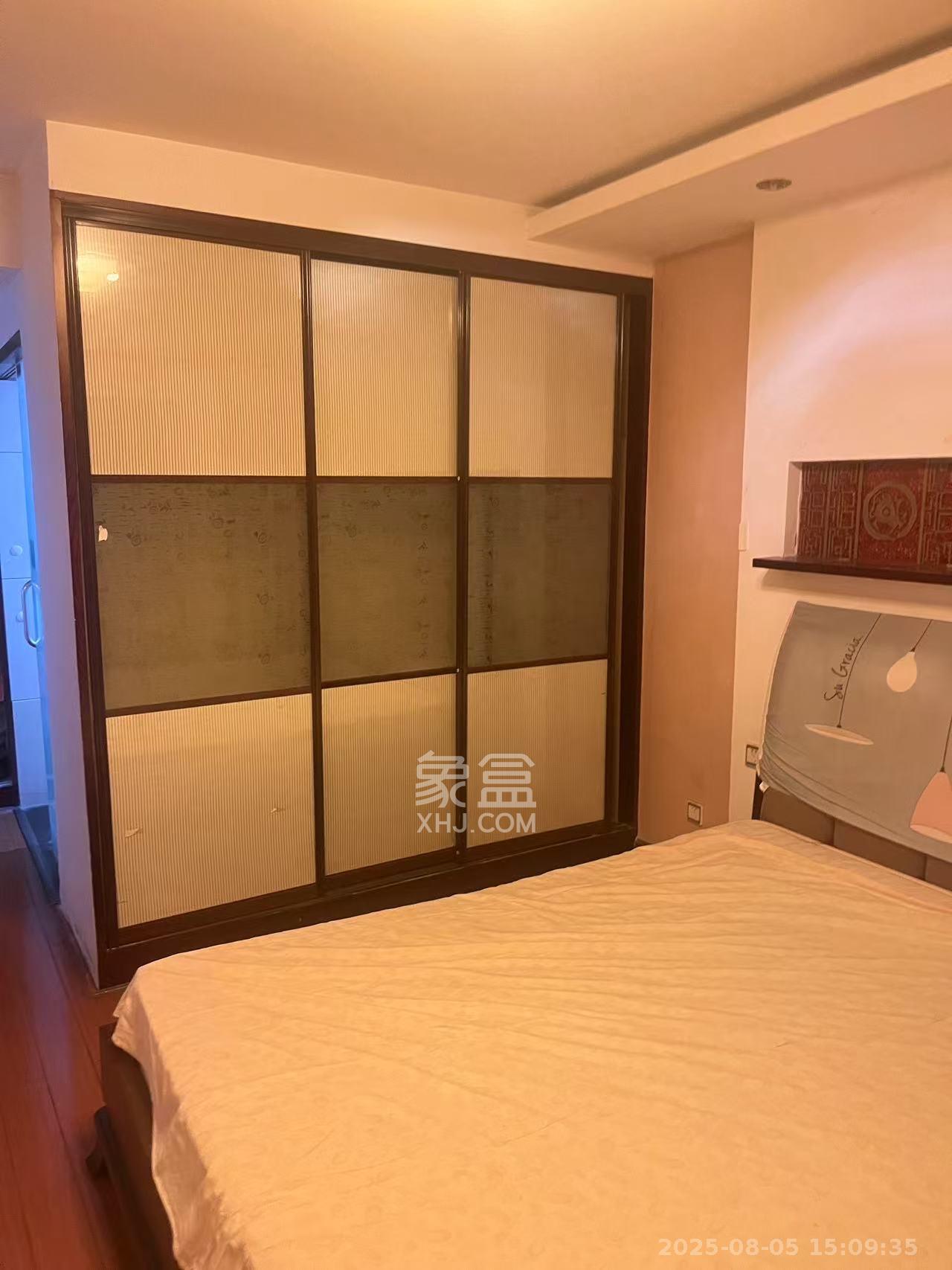 金帆江滨玫瑰园 4室2厅2卫 2900.0元/月 金帆江滨玫瑰园 4室2厅2卫 2900.0元/月室内图