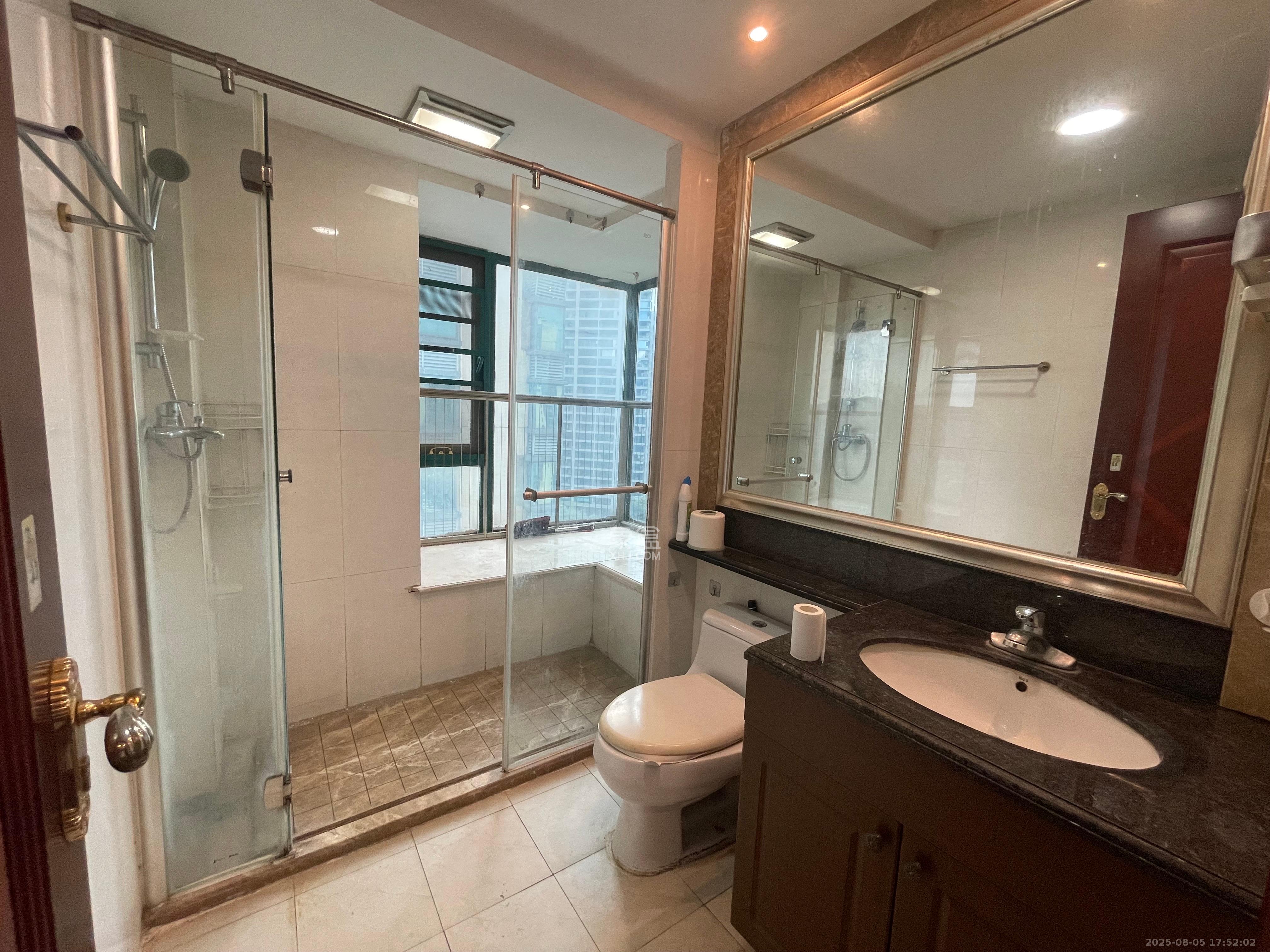 恒大华府 3室2厅2卫 3000.0元/月 恒大华府 3室2厅2卫 3000.0元/月室内图