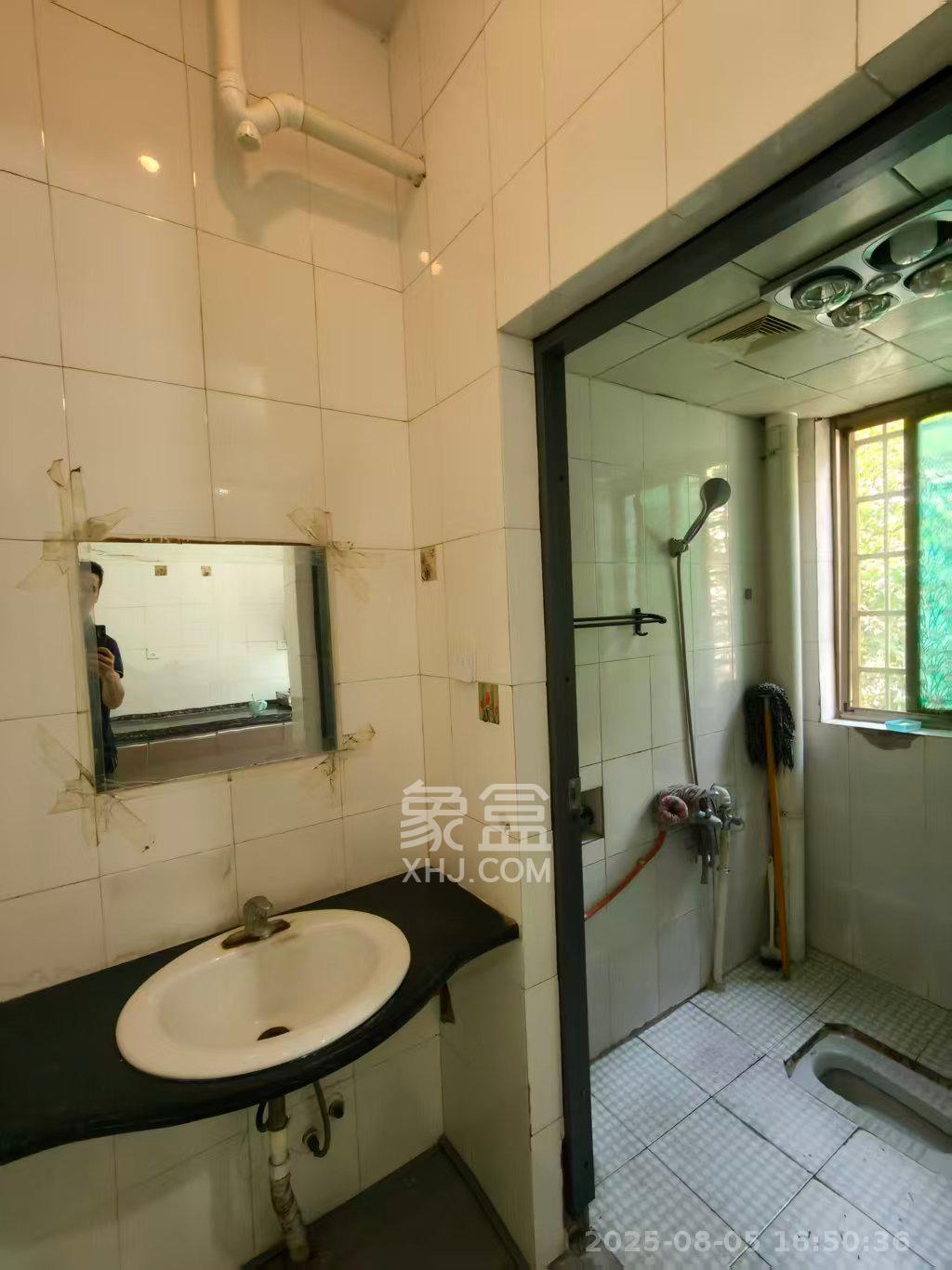 高升小区  3室2厅2卫    2000.0元/月 高升小区  3室2厅2卫    2000.0元/月室内图