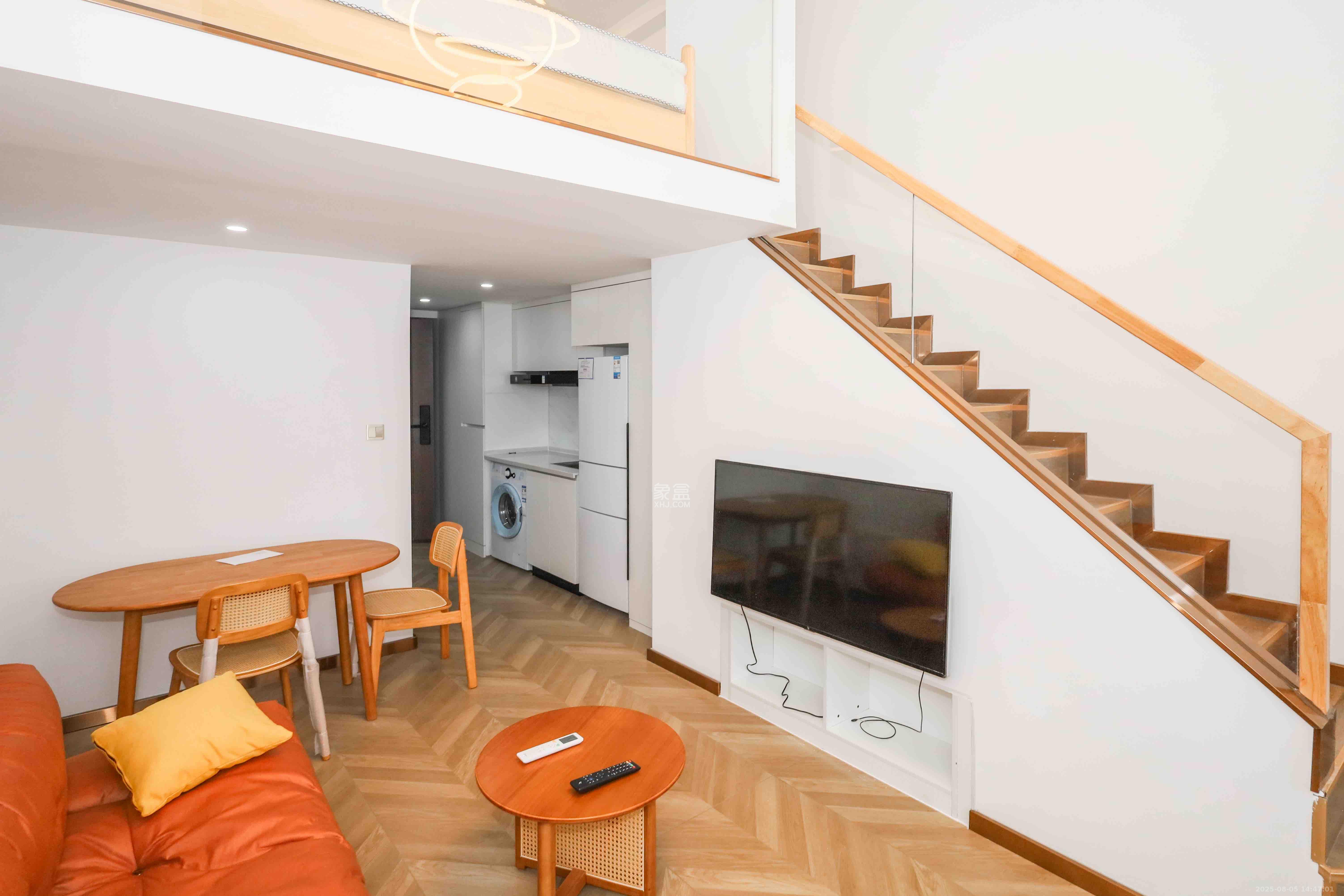 惠天然梅岭国际  1室1厅1卫    1800.0元/月室内图