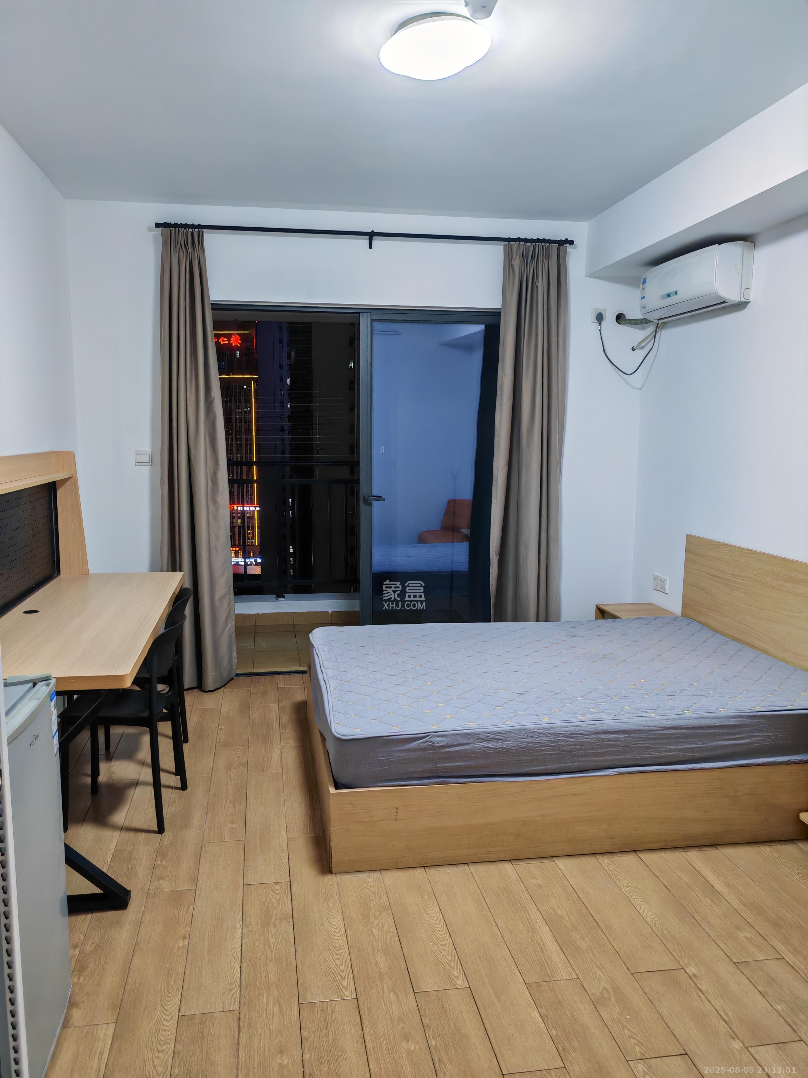 万科白鹭郡  1室1厅1卫    1300.0元/月室内图