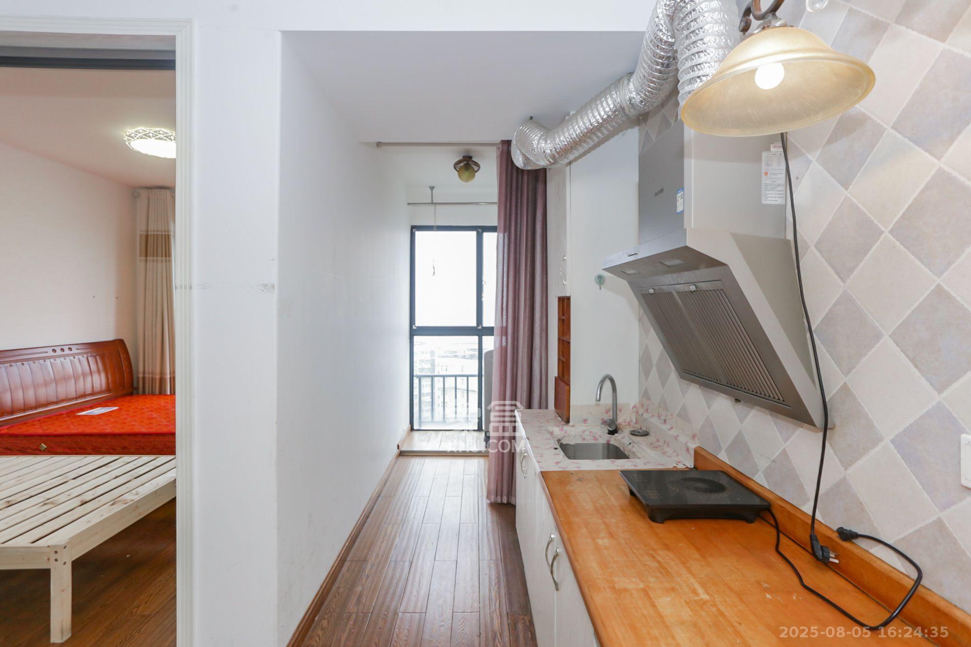 佳兴国际汇  1室1厅1卫    1800.0元/月室内图