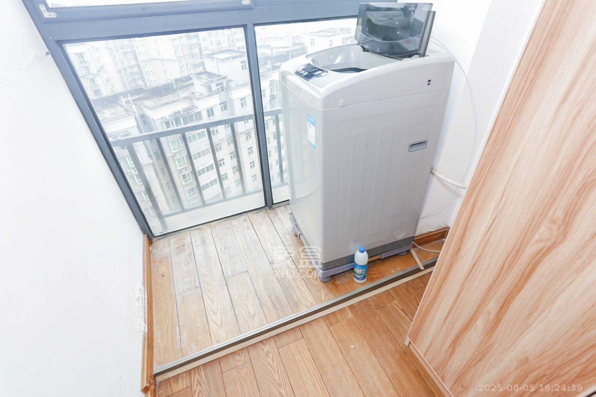 佳兴国际汇  1室1厅1卫    1800.0元/月室内图