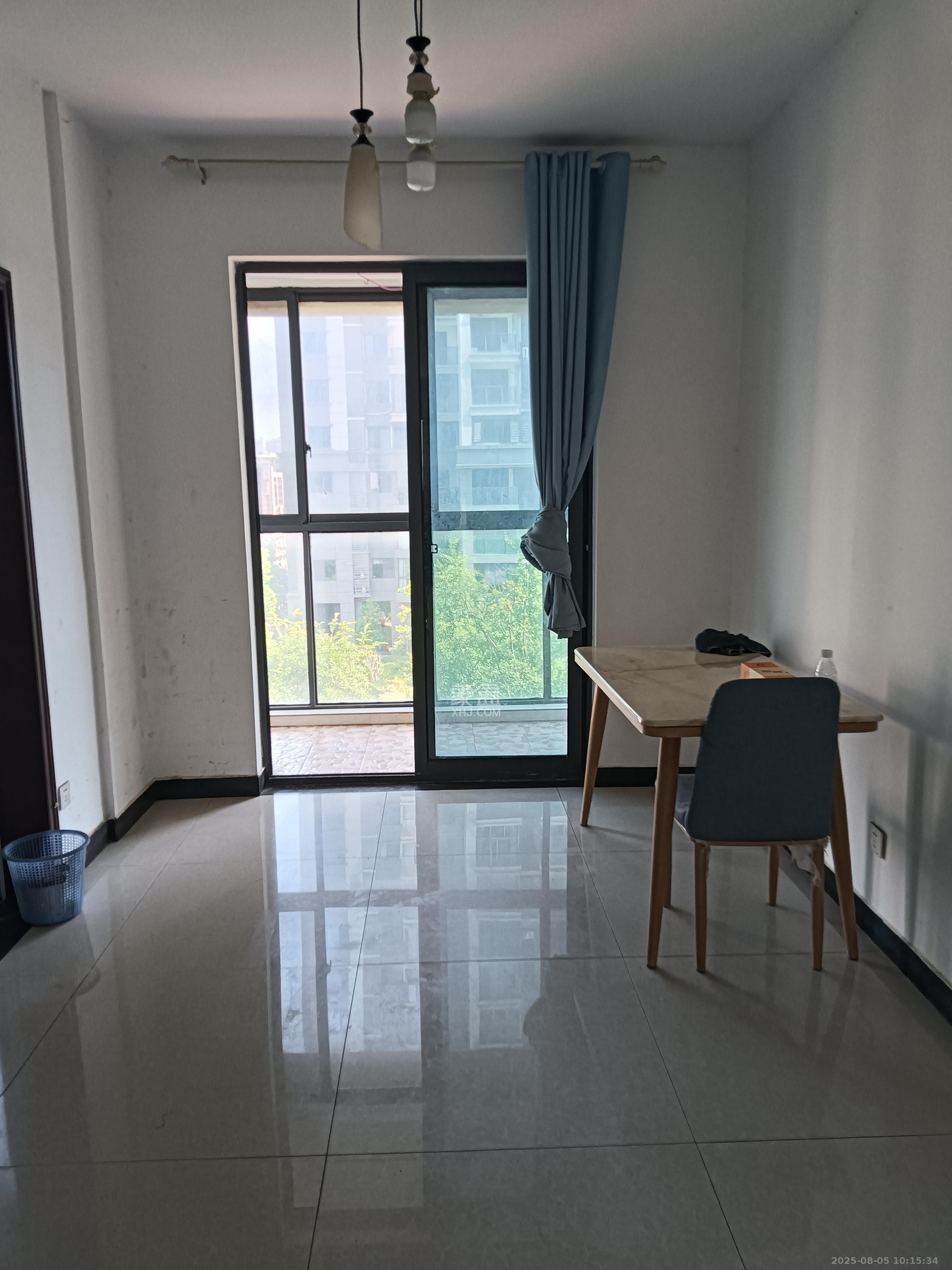 天翼花园(中国电信单位房) 4室2厅2卫 3200.0元/月 天翼花园(中国电信单位房) 4室2厅2卫 3200.0元/月室内图