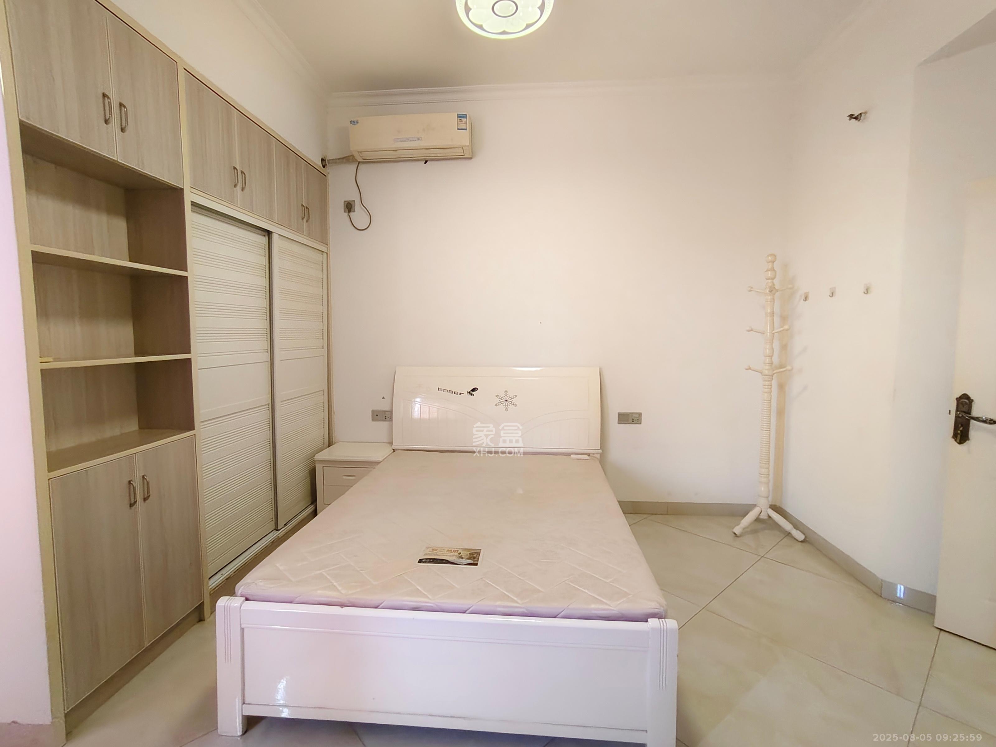 山水金庭 2室1厅1卫 1000.0元/月 山水金庭 2室1厅1卫 1000.0元/月室内图