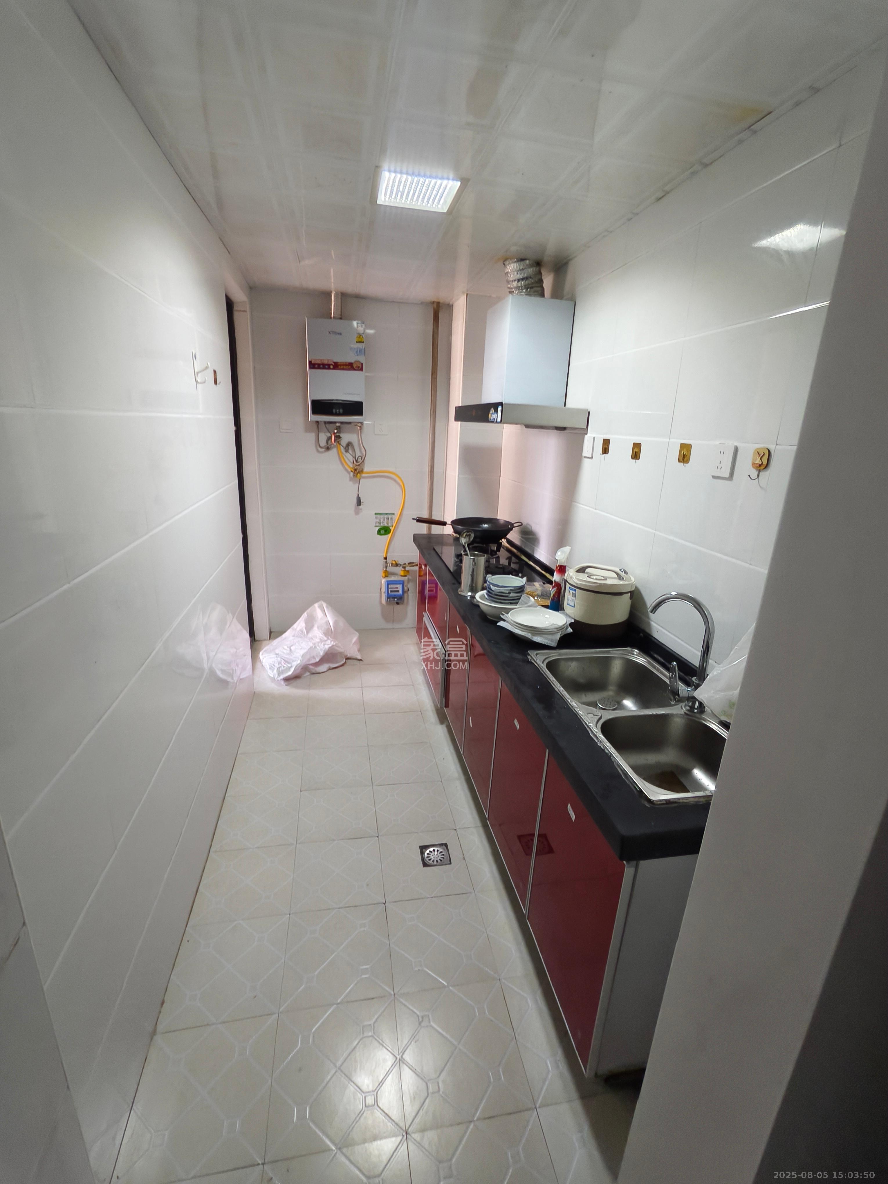 长房时代城 3室2厅2卫 3300.0元/月 长房时代城 3室2厅2卫 3300.0元/月室内图