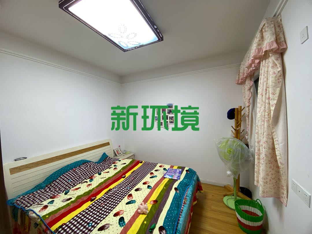 月亮湾三期  3室2厅2卫   2000.00元/月室内图