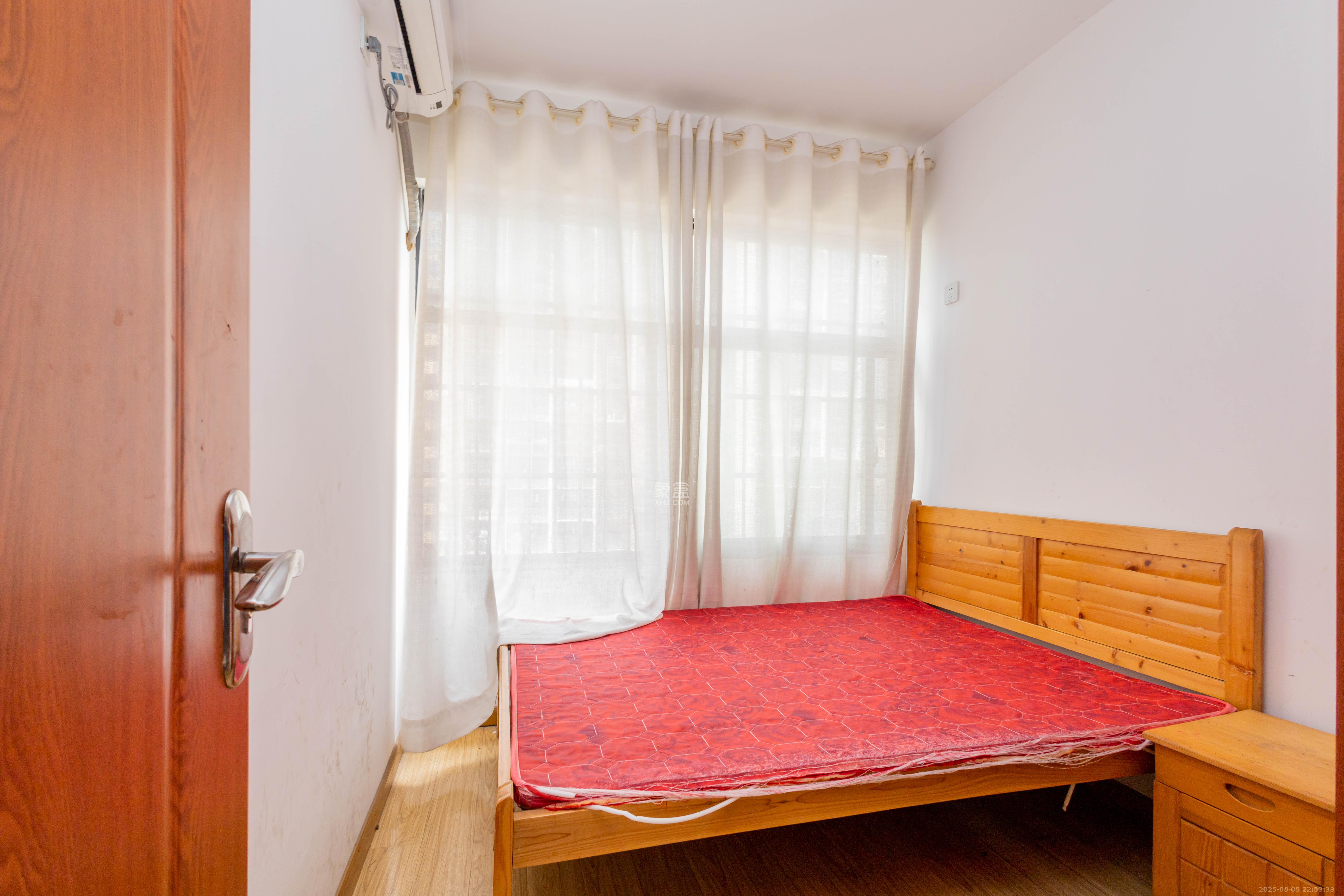 中国铁建国际城二期  3室2厅1卫    59.8万卧室