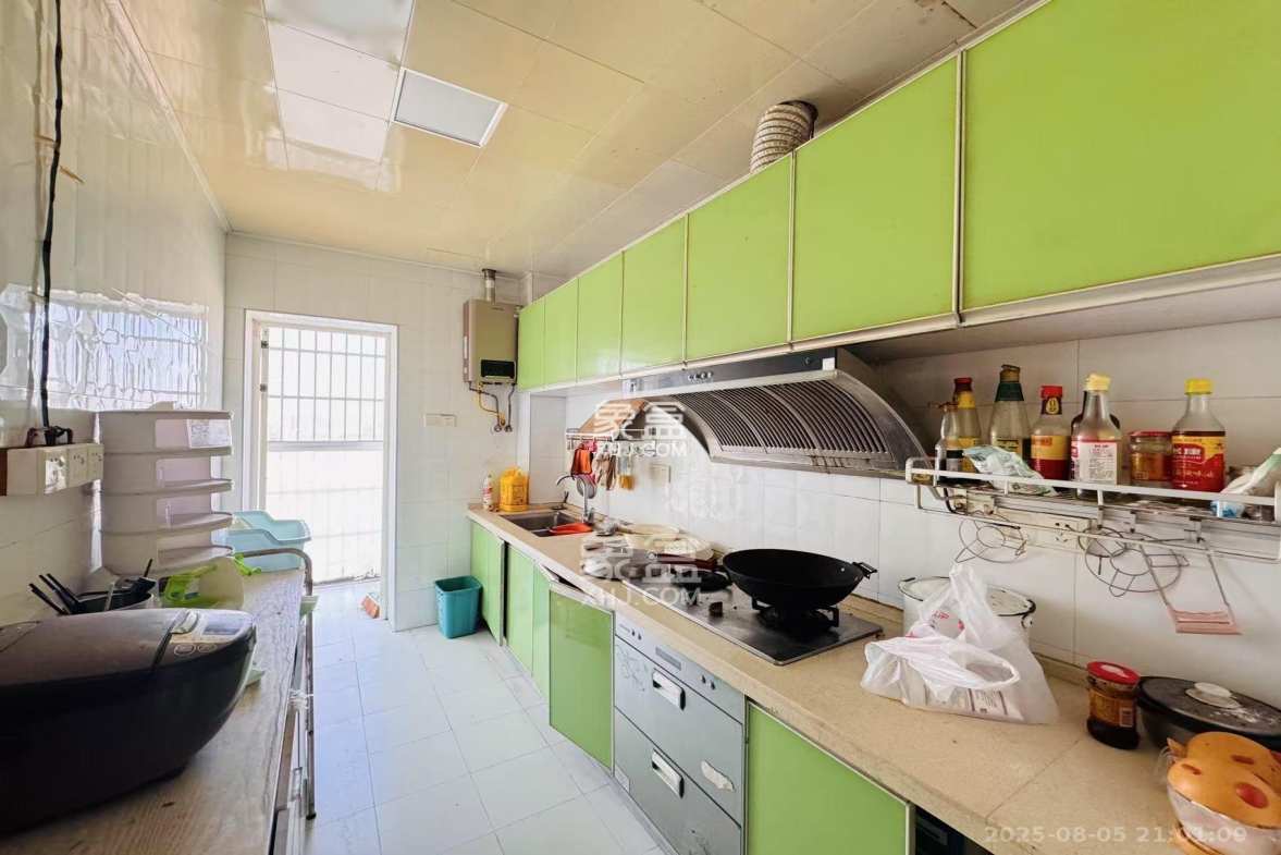 中房F联邦 3室2厅1卫 2500.0元/月 中房F联邦 3室2厅1卫 2500.0元/月室内图