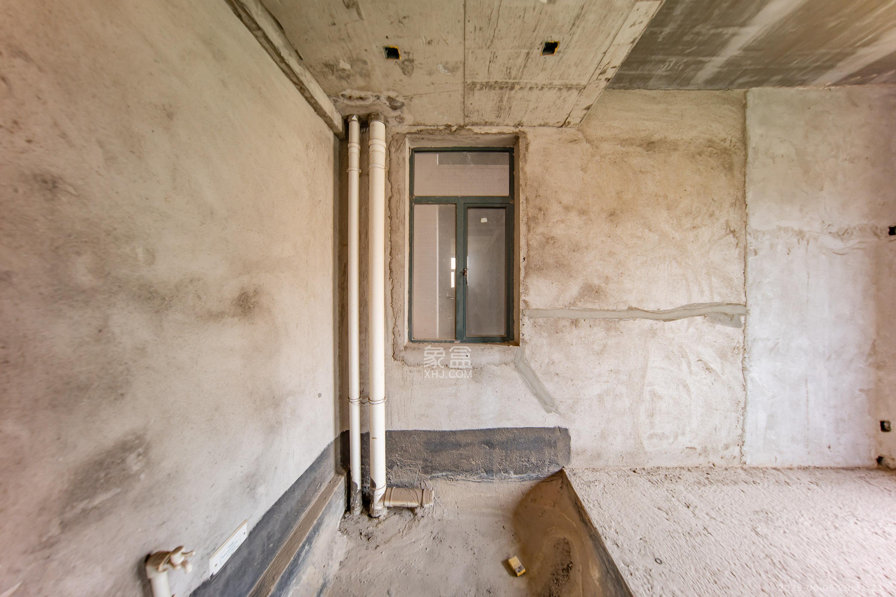 枫华府第 3室2厅2卫 62.0万 枫华府第 3室2厅2卫 62.0万卫生间