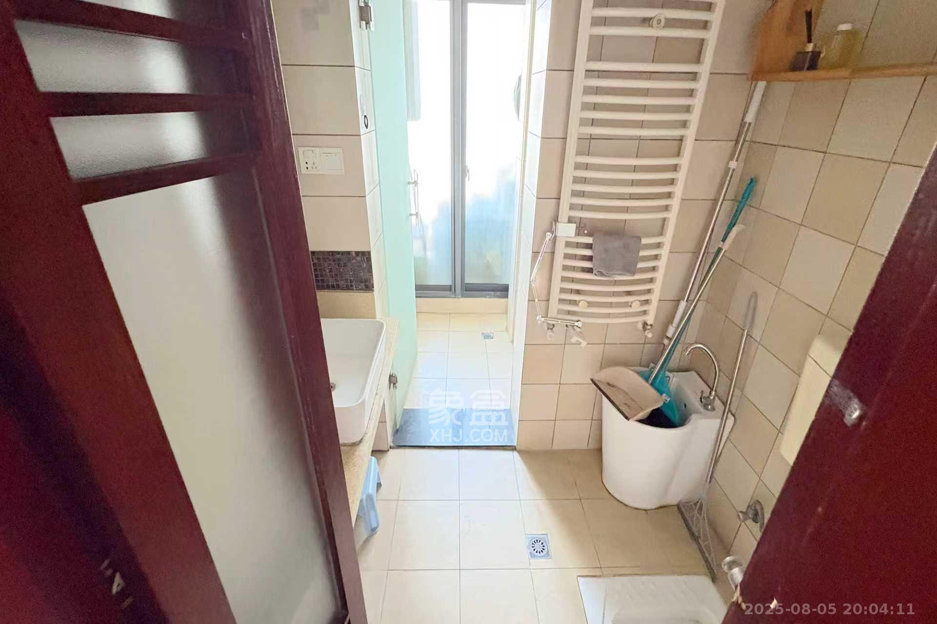 湘域中央 3室2厅2卫 4500.0元/月 湘域中央 3室2厅2卫 4500.0元/月室内图