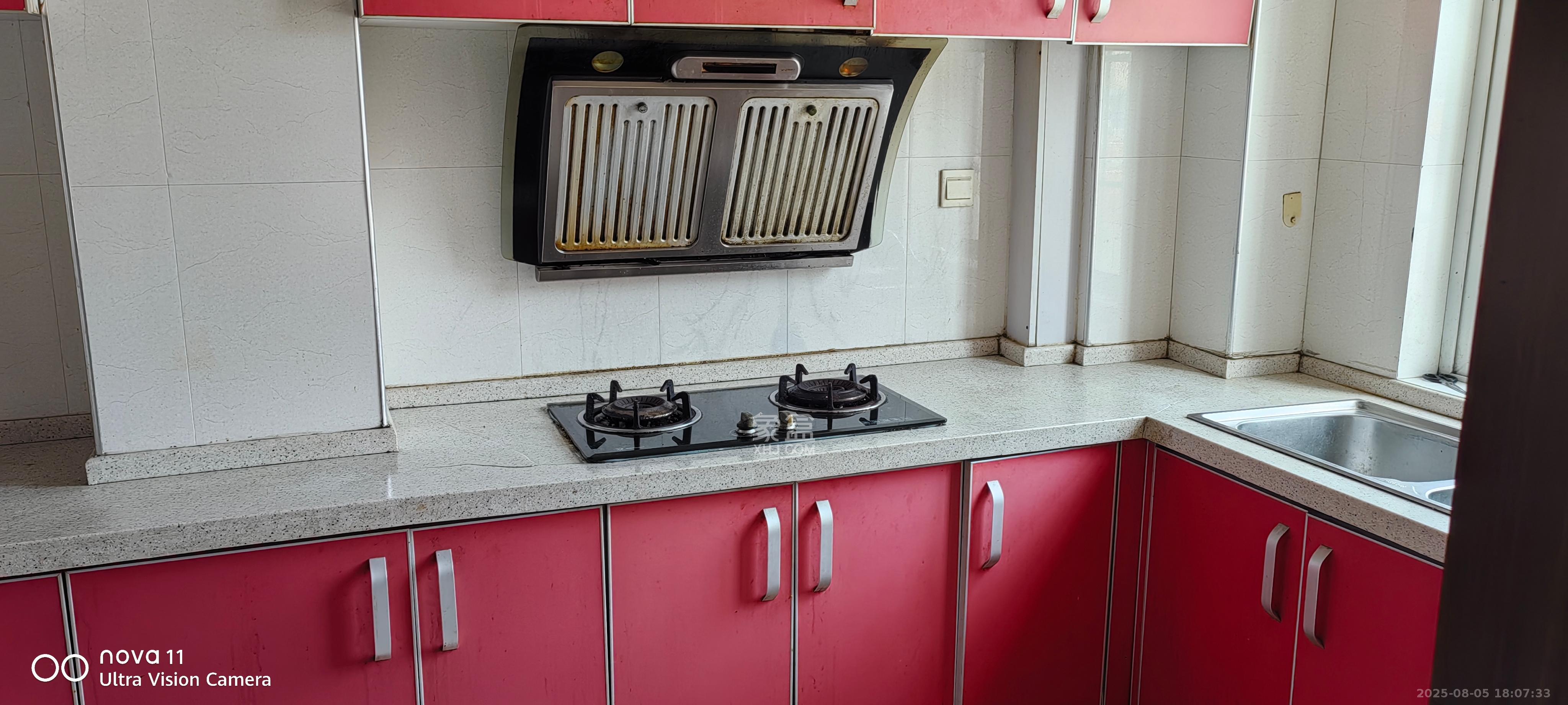 未来现代城  4室2厅2卫    2200.0元/月室内图