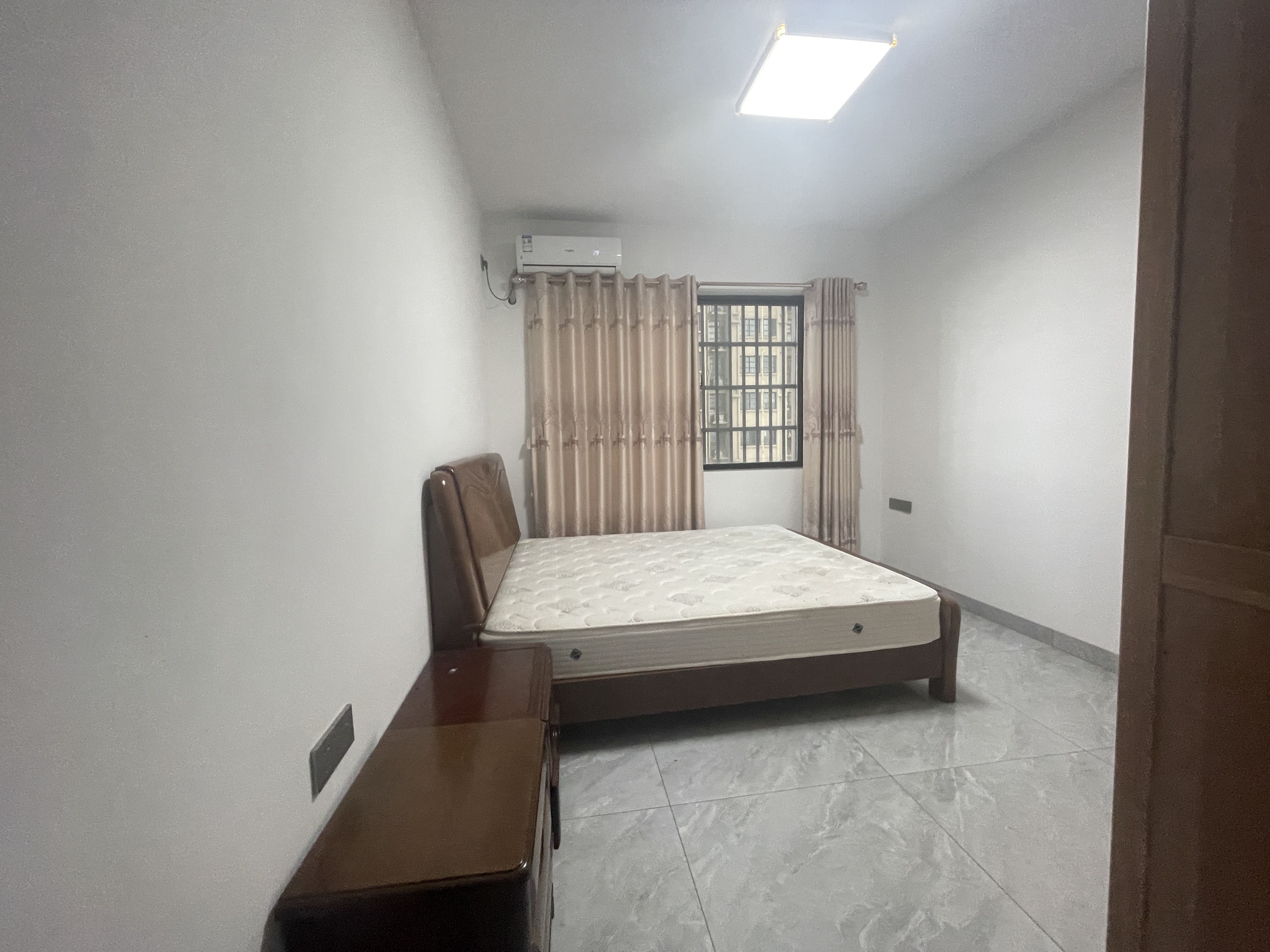 伟业智青春 3室2厅2卫 160.0万 伟业智青春 3室2厅2卫 160.0万客厅