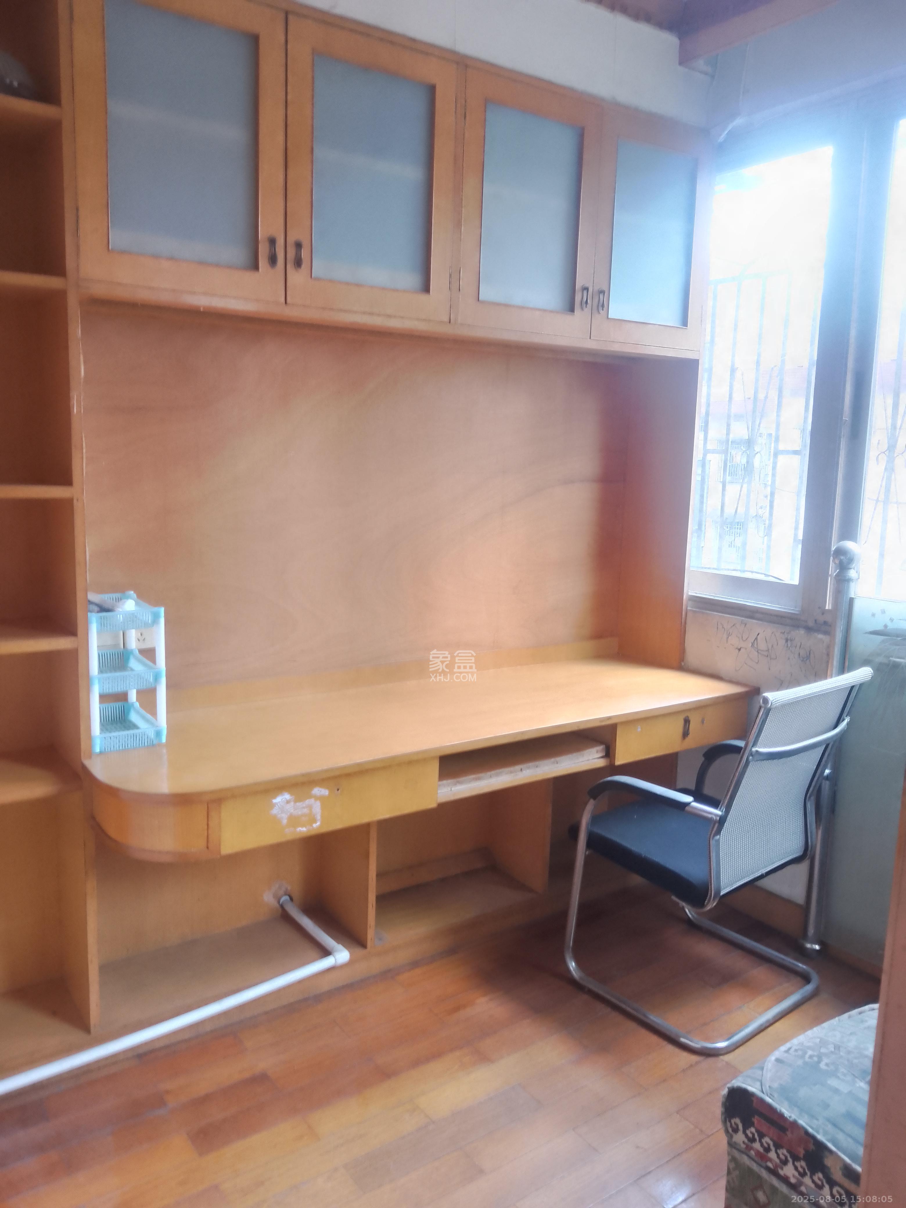 刑警之家 3室2厅2卫 1500.0元/月 刑警之家 3室2厅2卫 1500.0元/月室内图