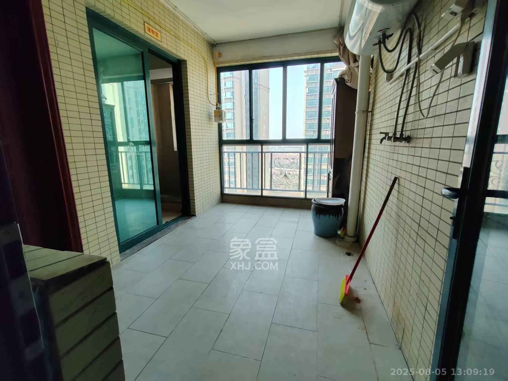 恒大名都 4室2厅4卫 3500.0元/月 恒大名都 4室2厅4卫 3500.0元/月室内图