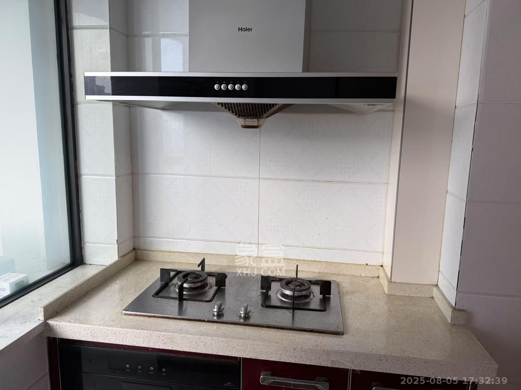 五矿万境水岸一期(万境水岸嘉苑) 3室2厅1卫 2600.0元/月 五矿万境水岸一期(万境水岸嘉苑) 3室2厅1卫 2600.0元/月室内图