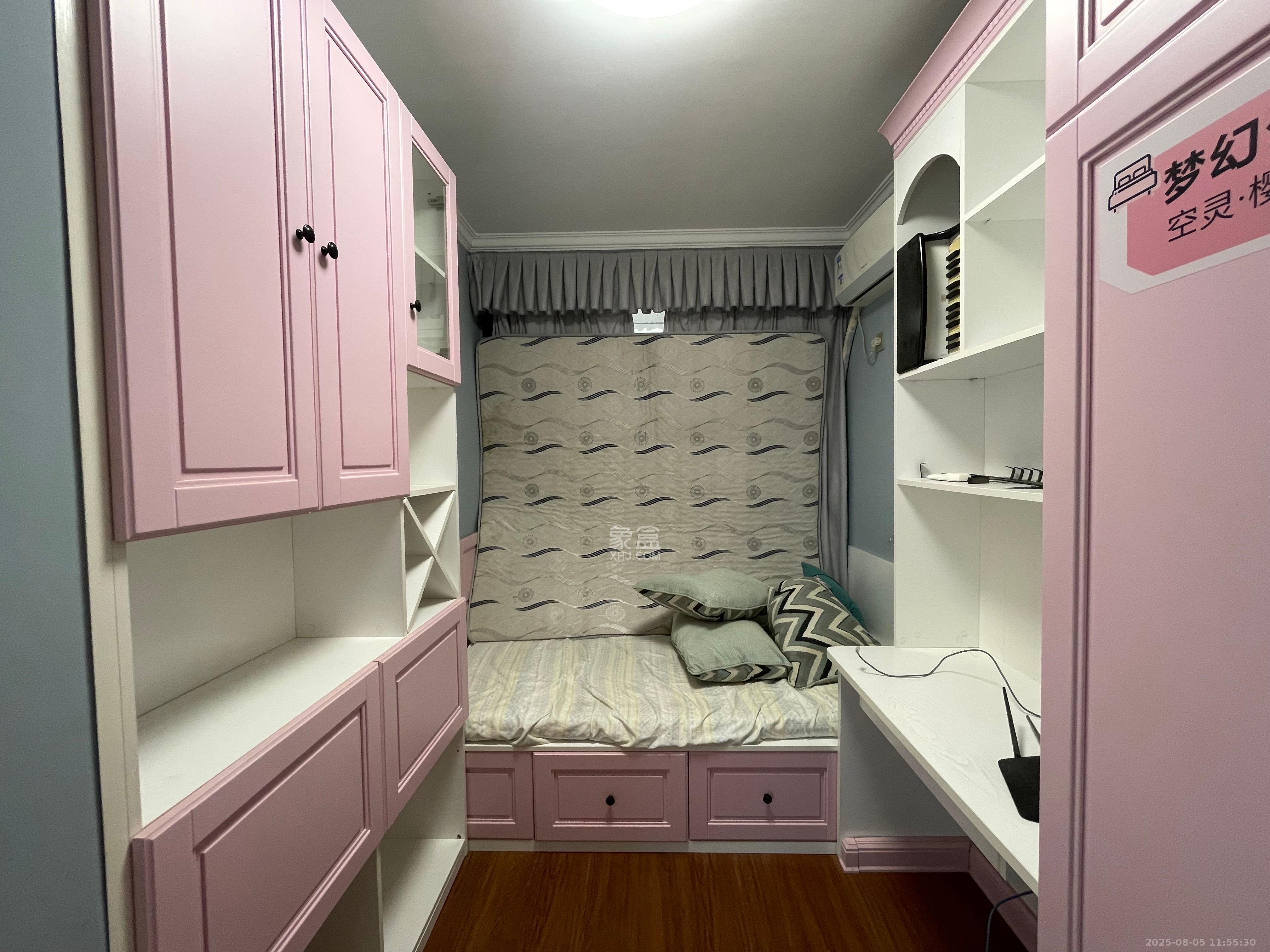 中国铁建梅溪青秀一期 3室2厅2卫 2600.0元/月 中国铁建梅溪青秀一期 3室2厅2卫 2600.0元/月室内图