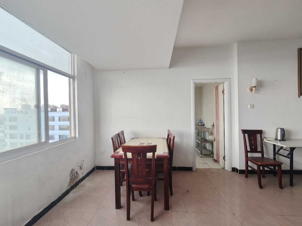 洋昌大厦 3室2厅1卫 2600.0元/月 洋昌大厦 3室2厅1卫 2600.0元/月室内图