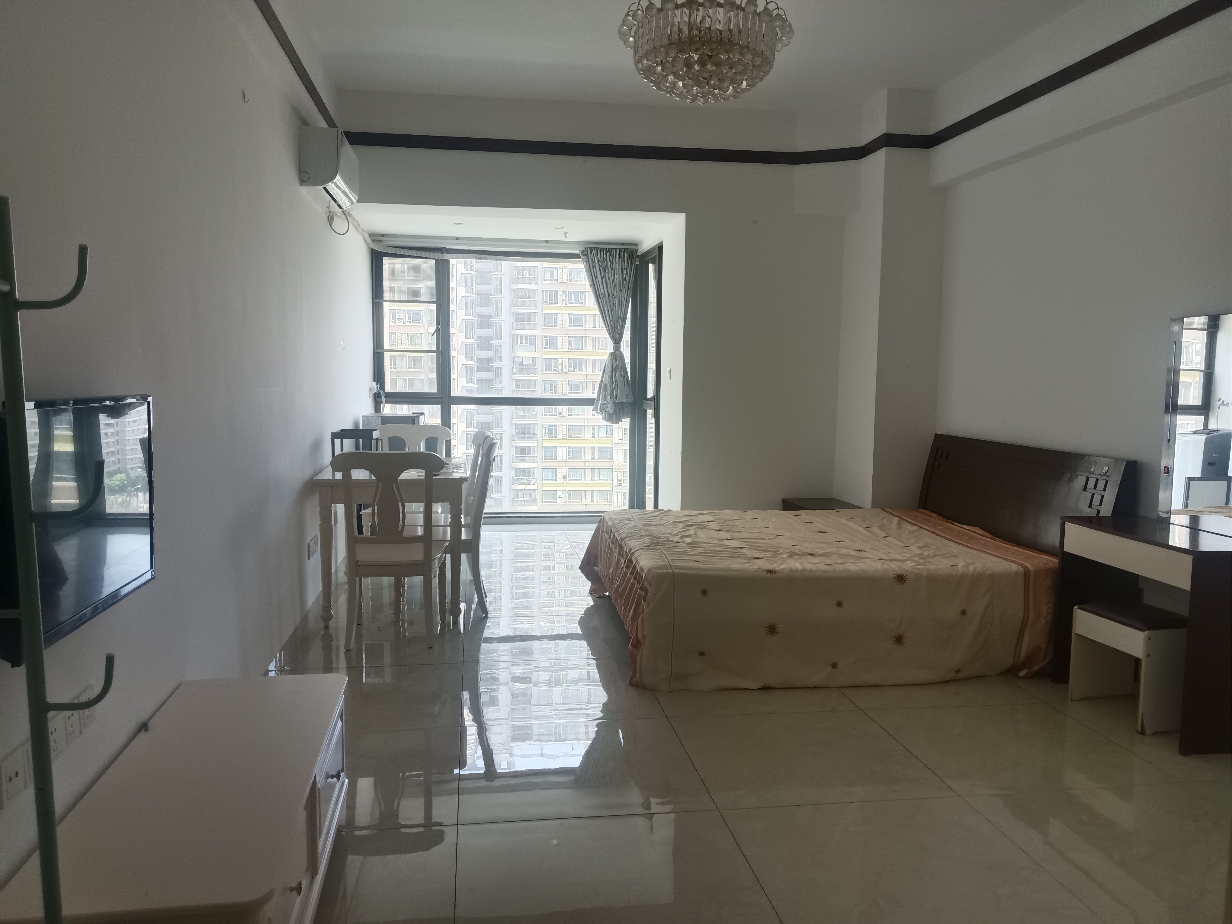 海岸壹号 1室1厅1卫 2100.0元/月 海岸壹号 1室1厅1卫 2100.0元/月室内图